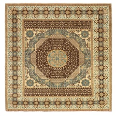 Tapis Ararat : motif de médaillon à pointes de style mamelouk, style « antique revival », teinté naturellement