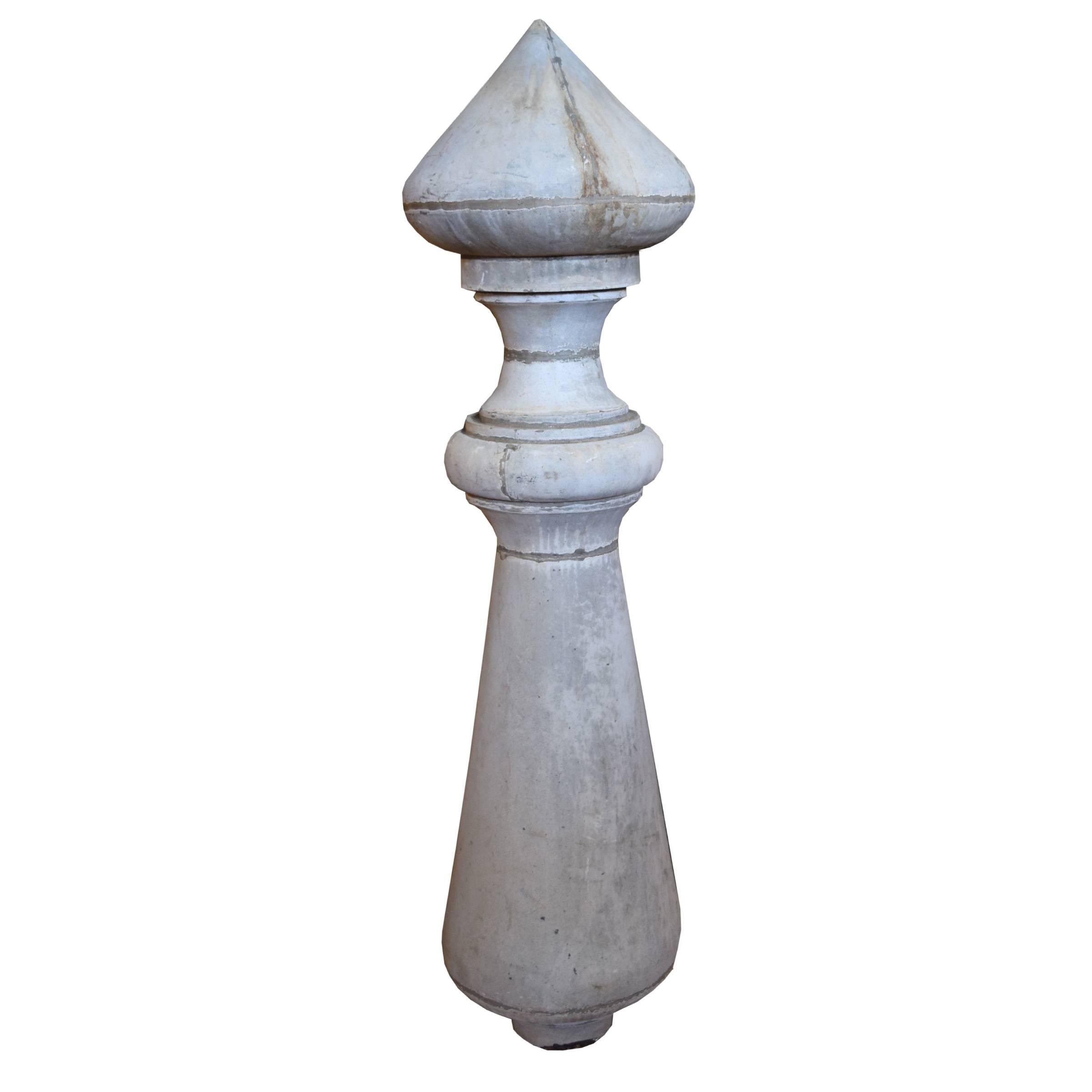 A French zinc finial having a pointed conical top and turned body with great patina throughout, circa 1910.
 