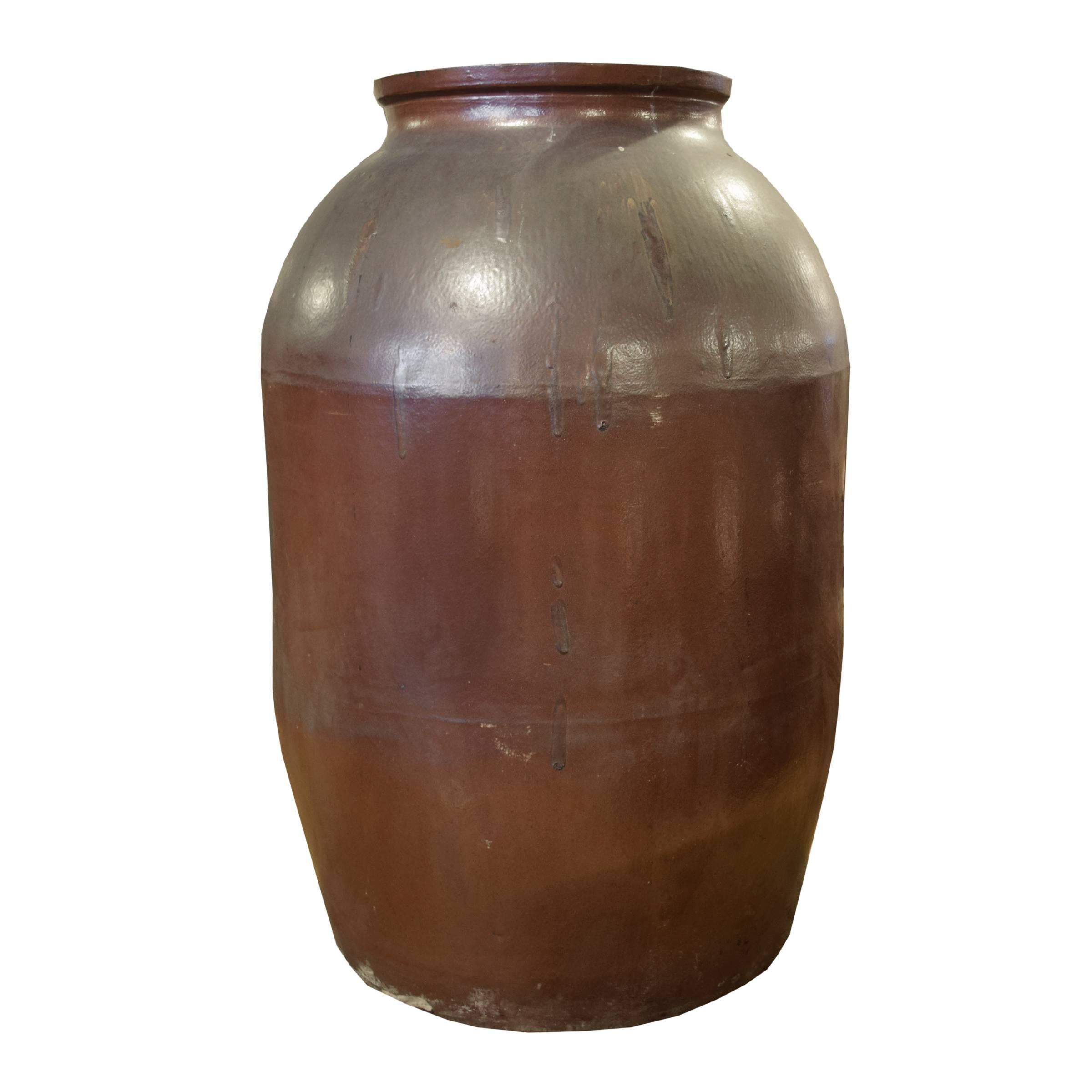 A fantastic German 1,000 litre ceramic two-tone vessel used to hold acid. Two available.
 