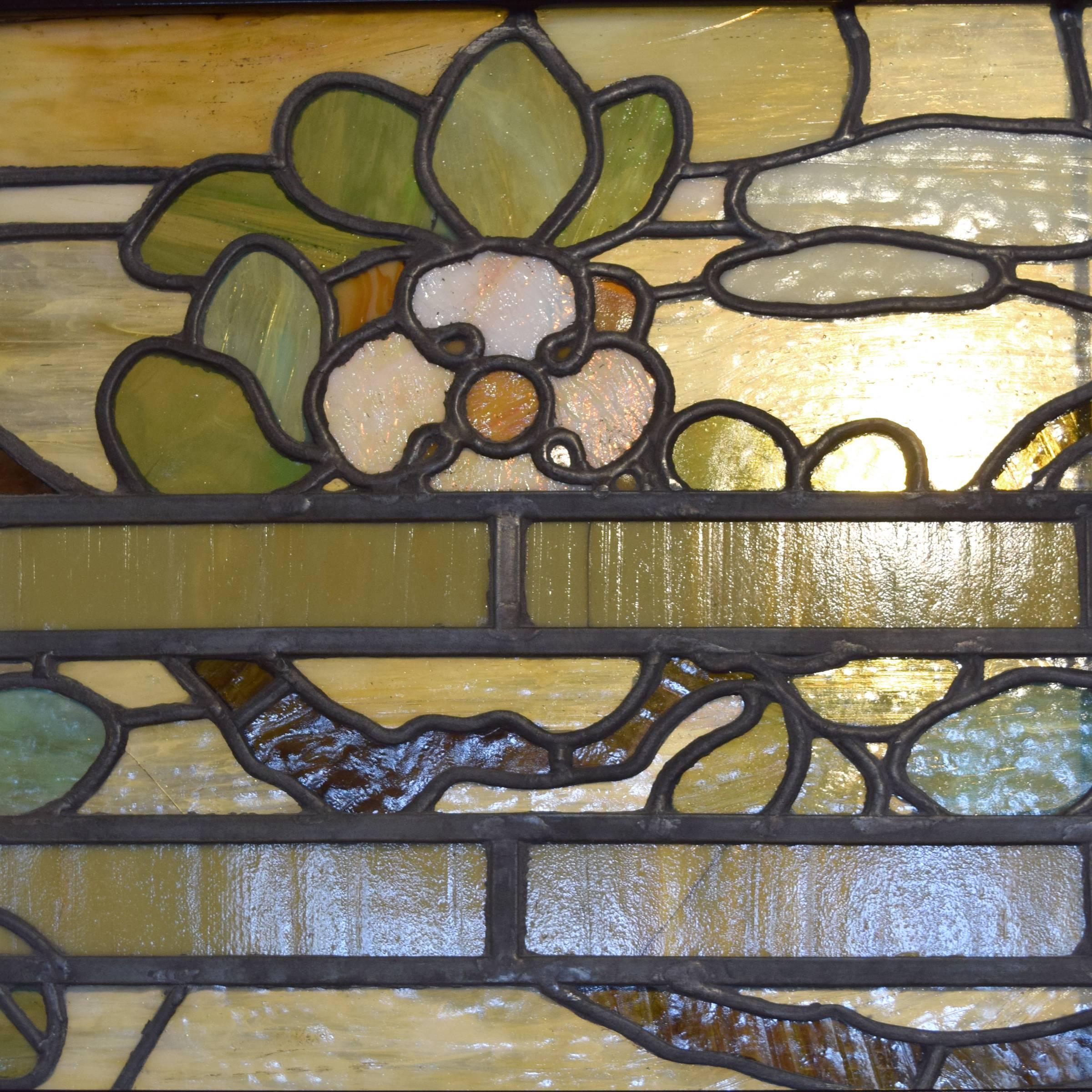 American Scenic Stained Glass Window In Good Condition In Chicago, IL