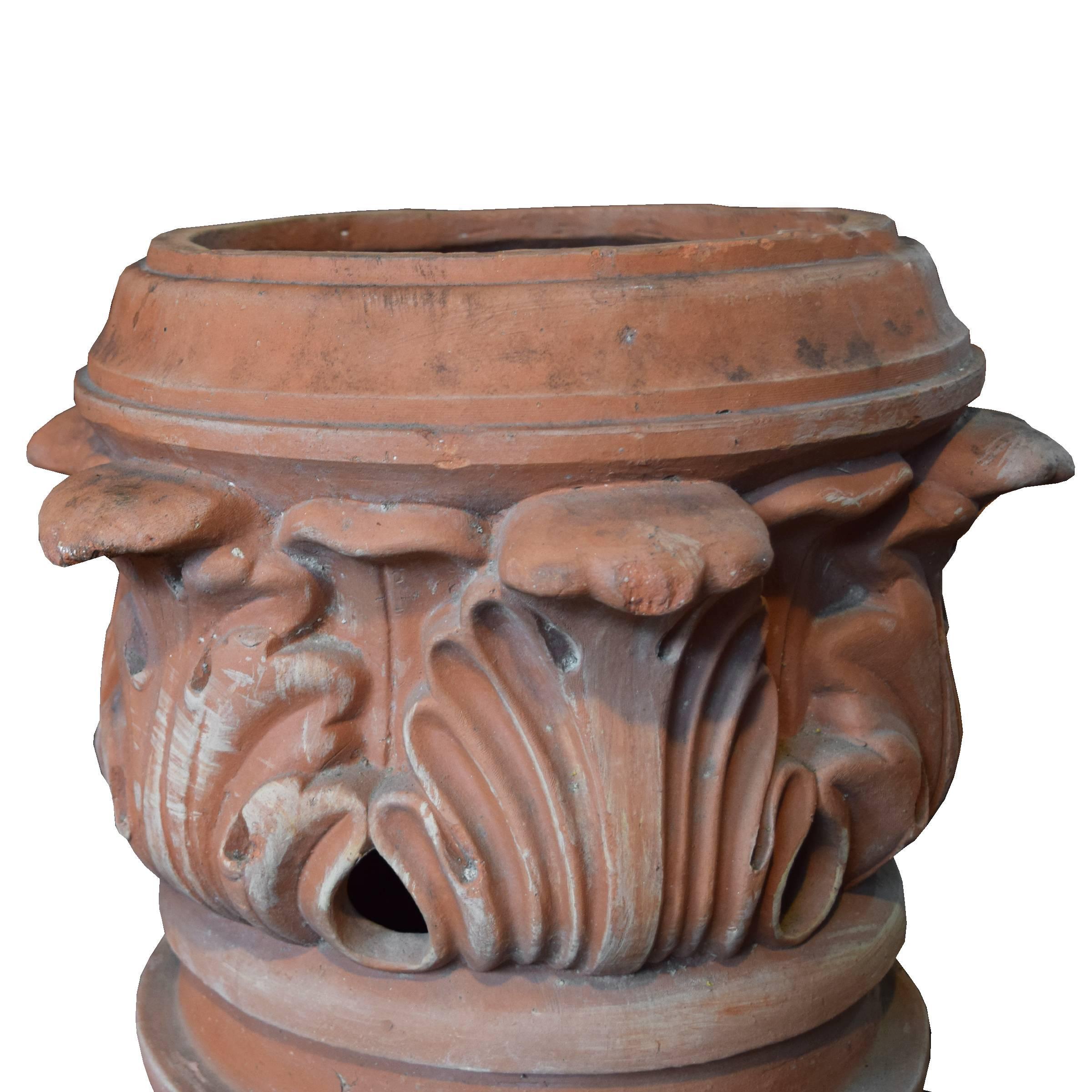 French Terra Cotta Chimney Pot In Good Condition In Chicago, IL
