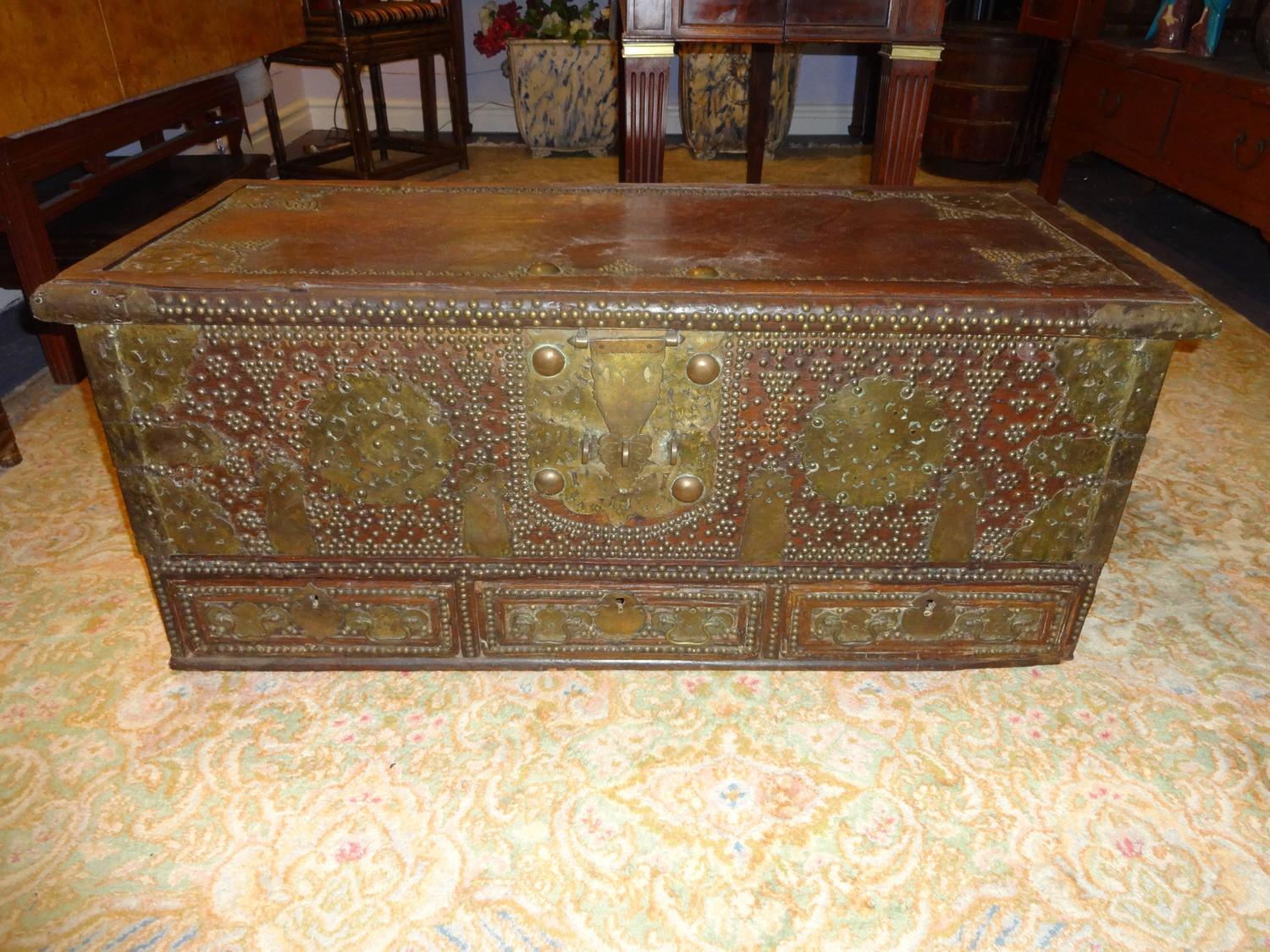Kuwaiti Chest For Sale at 1stdibs