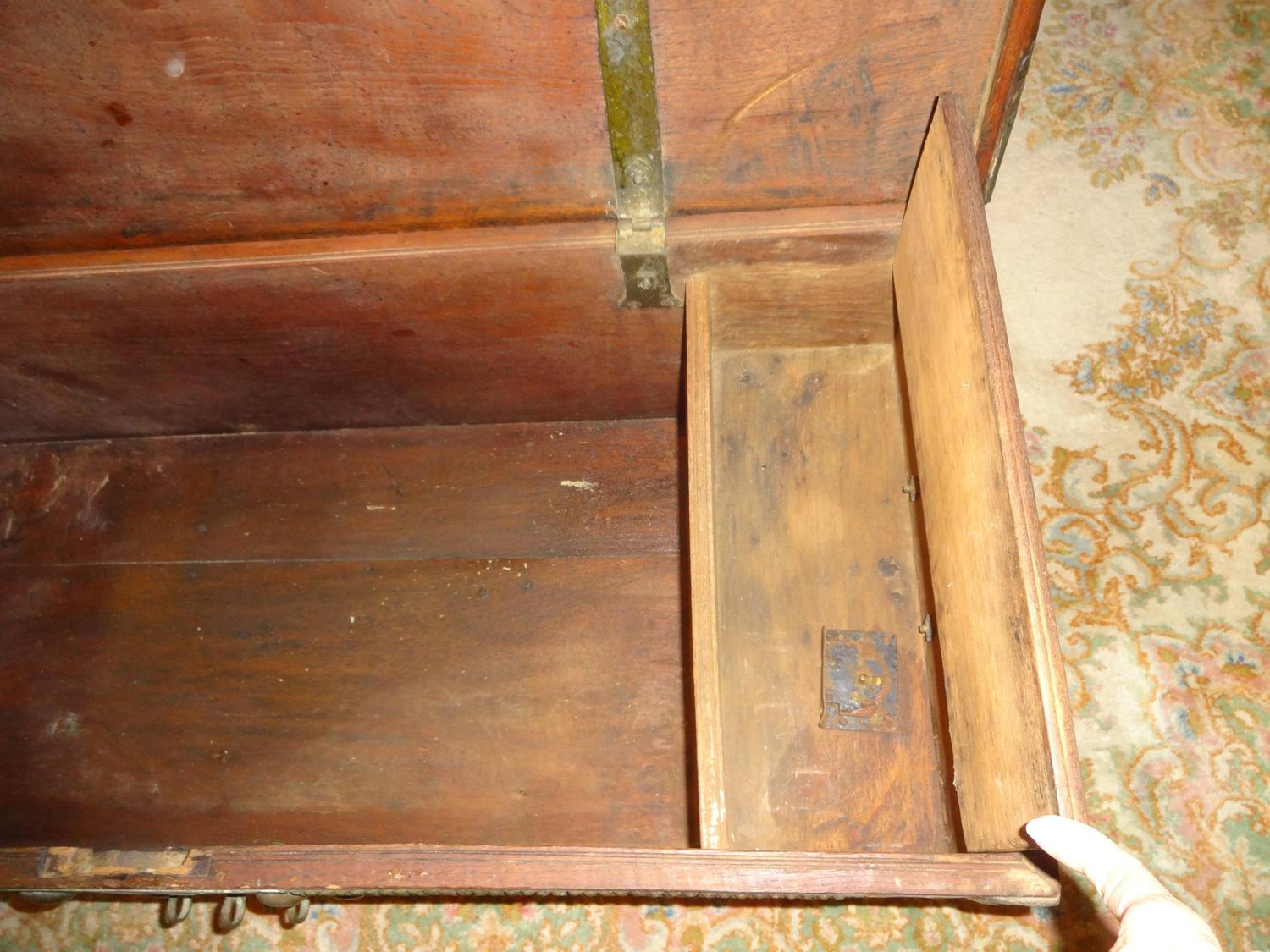 Kuwaiti Chest For Sale at 1stdibs