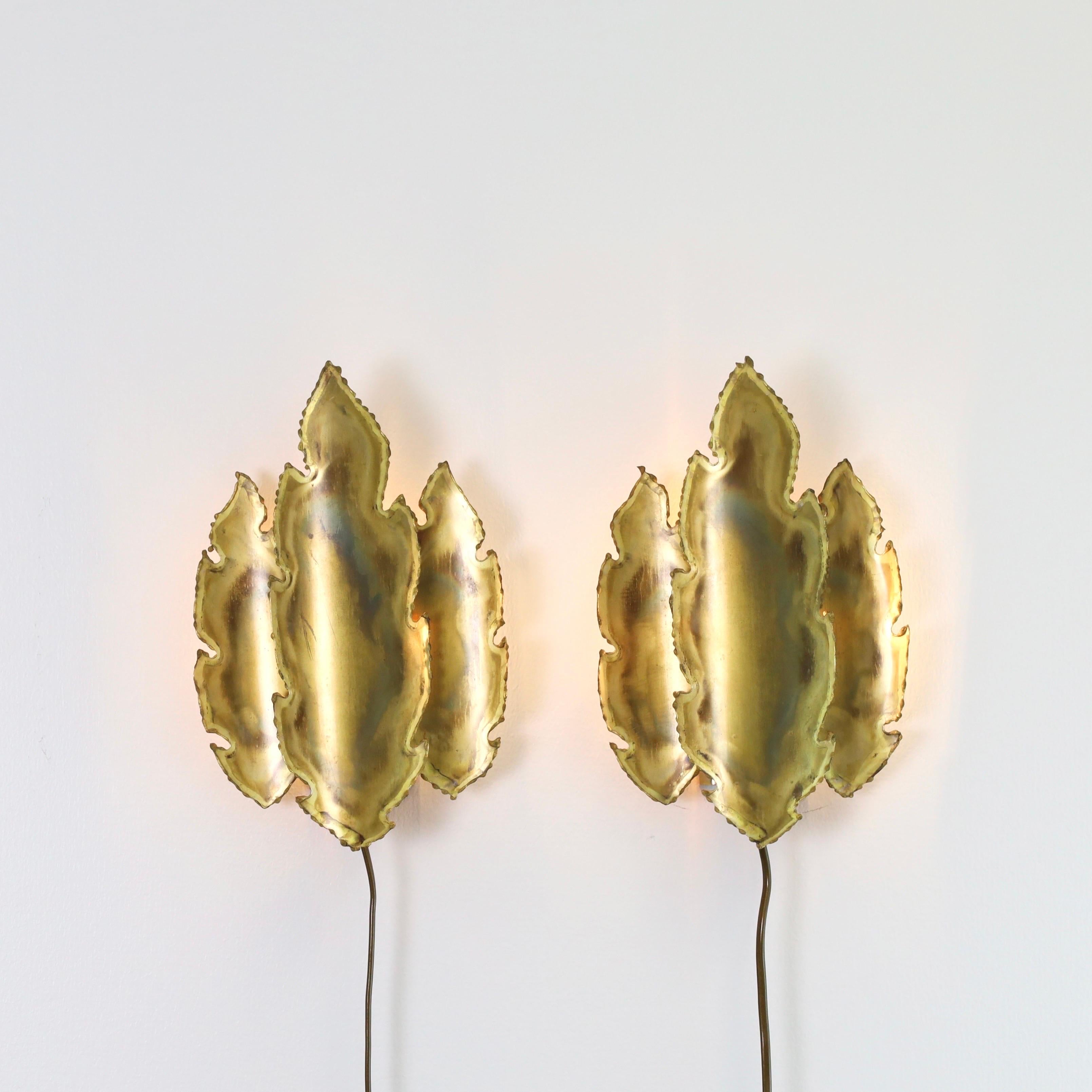Brutalist Pair of Leaf-Shaped Brass Wall Lamps by Svend Aage Holm Sorensen, 1960s, Denmark For Sale