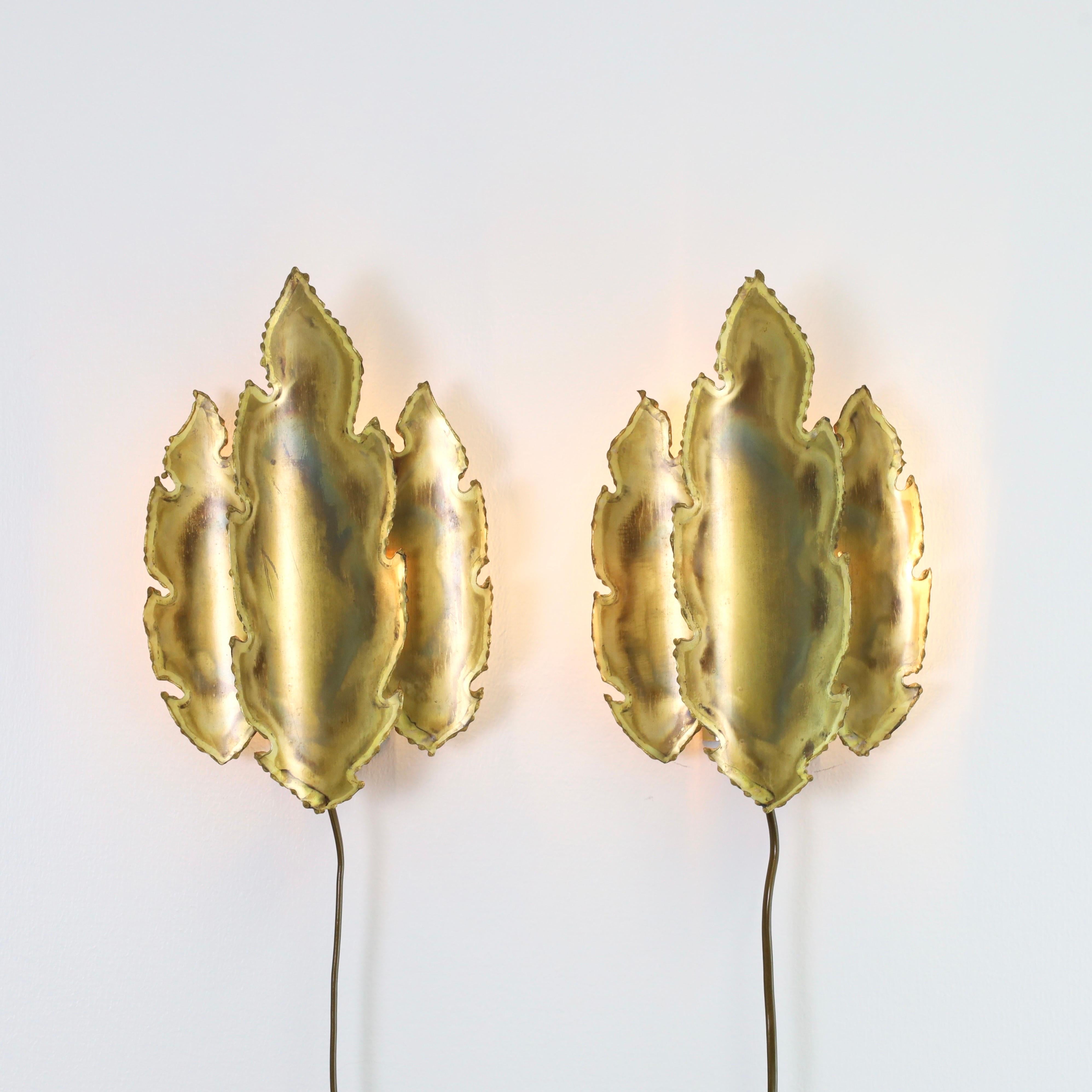 Pair of Leaf-Shaped Brass Wall Lamps by Svend Aage Holm Sorensen, 1960s, Denmark For Sale 2