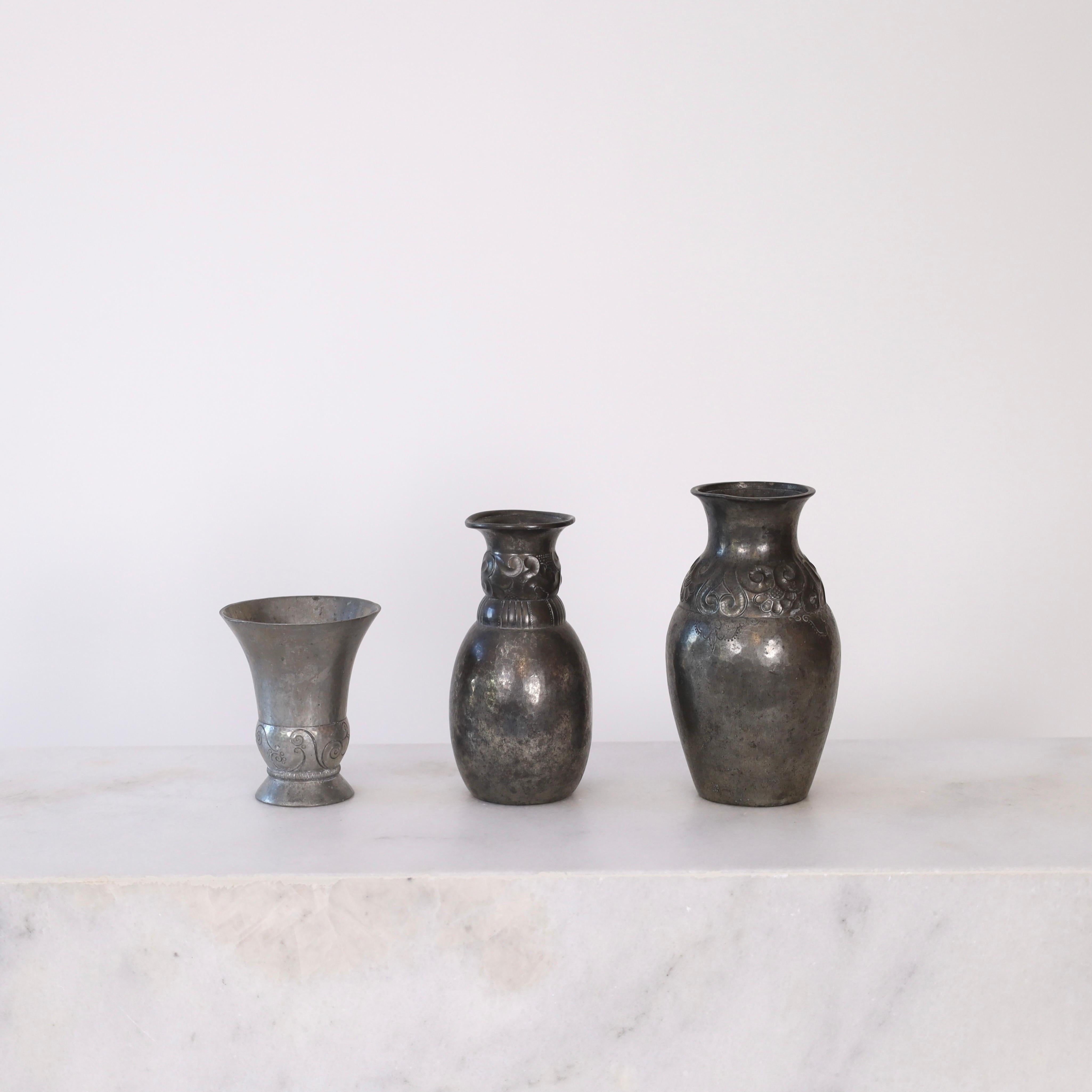 Trio of Early Pewter vases by Just Andersen, 1920s, Denmark In Fair Condition For Sale In Værløse, DK