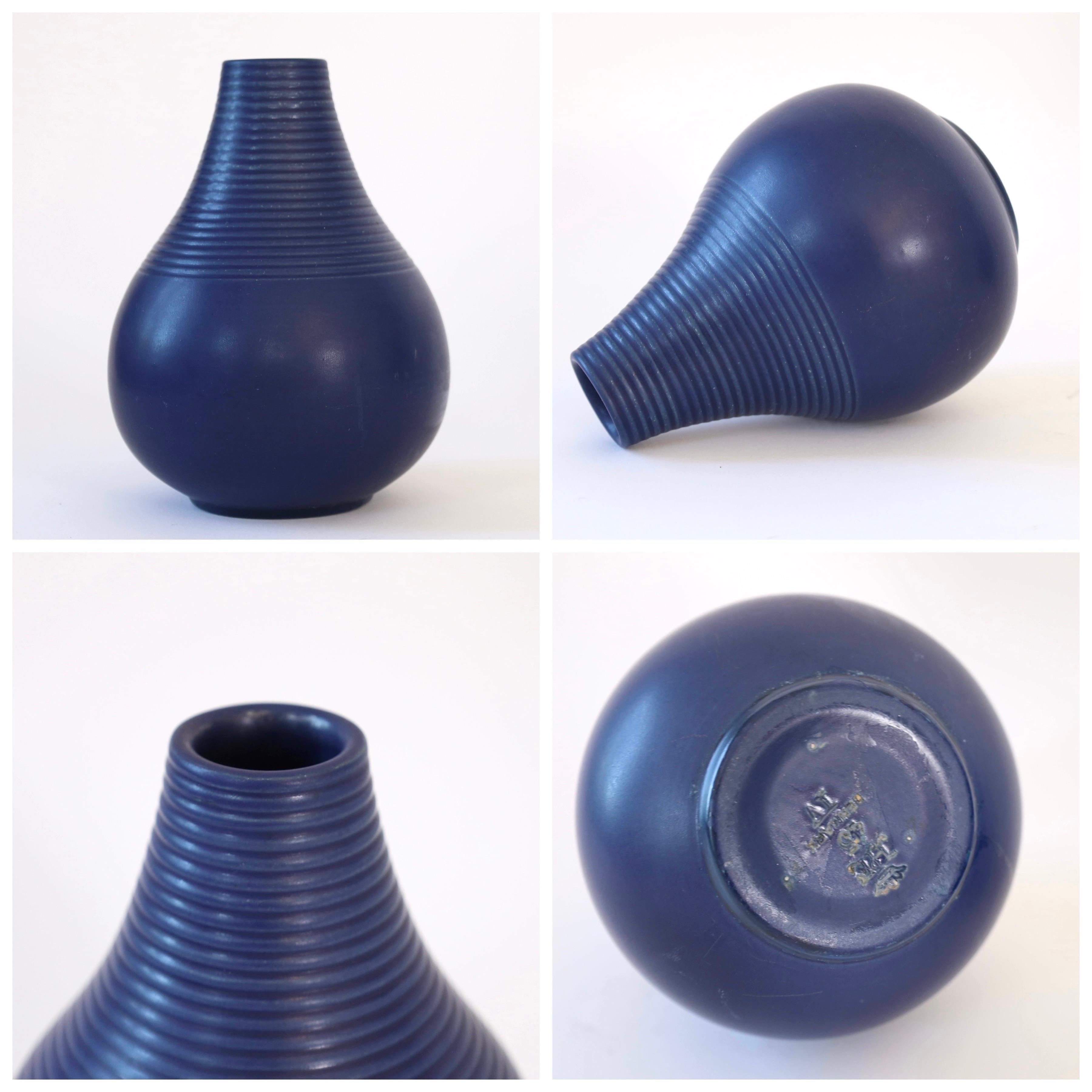 Set di vasi in gres blu di Axel Sorensen per P. Ipsens Enke, anni '40, Danimarca in vendita 2