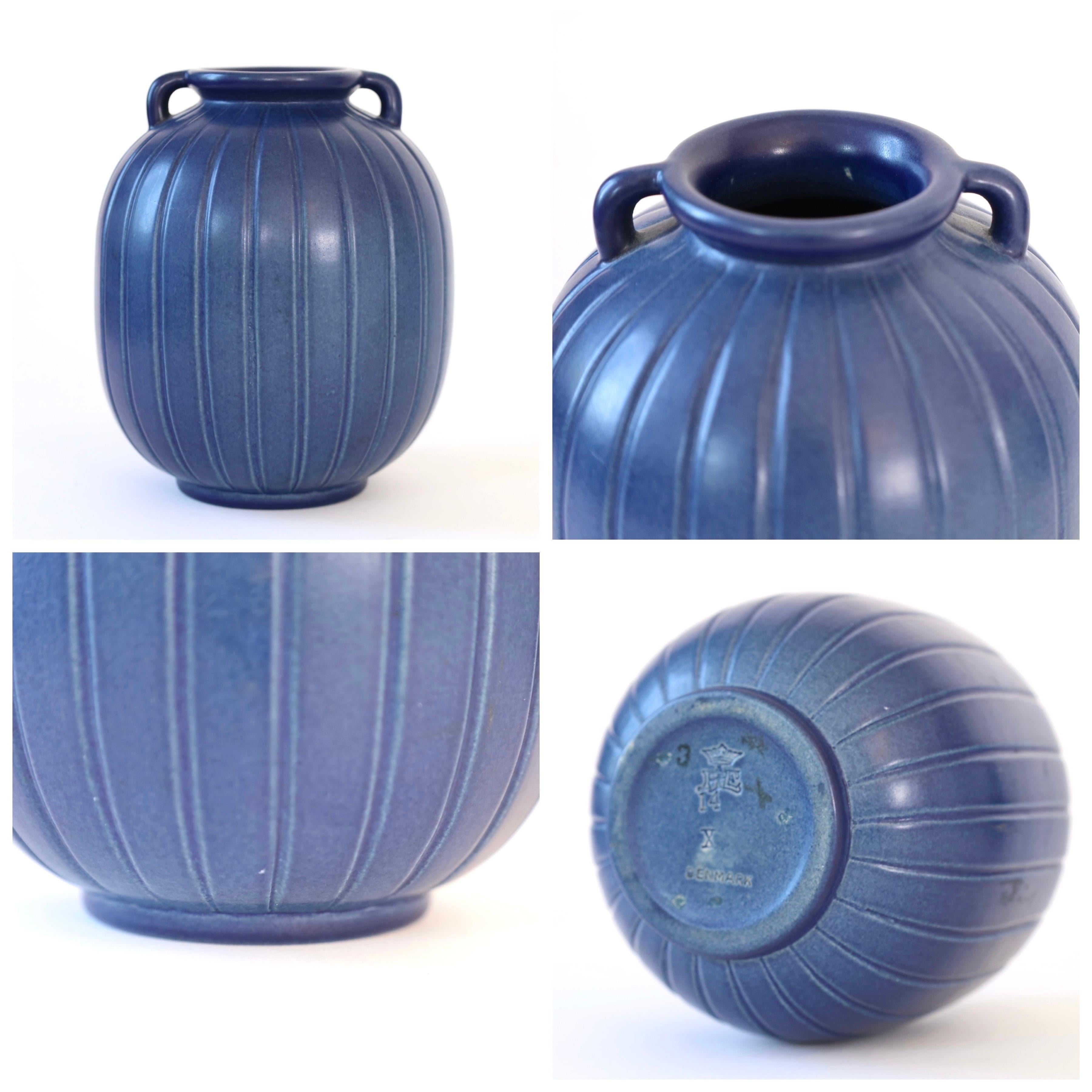Set di vasi in gres blu di Axel Sorensen per P. Ipsens Enke, anni '40, Danimarca in vendita 4