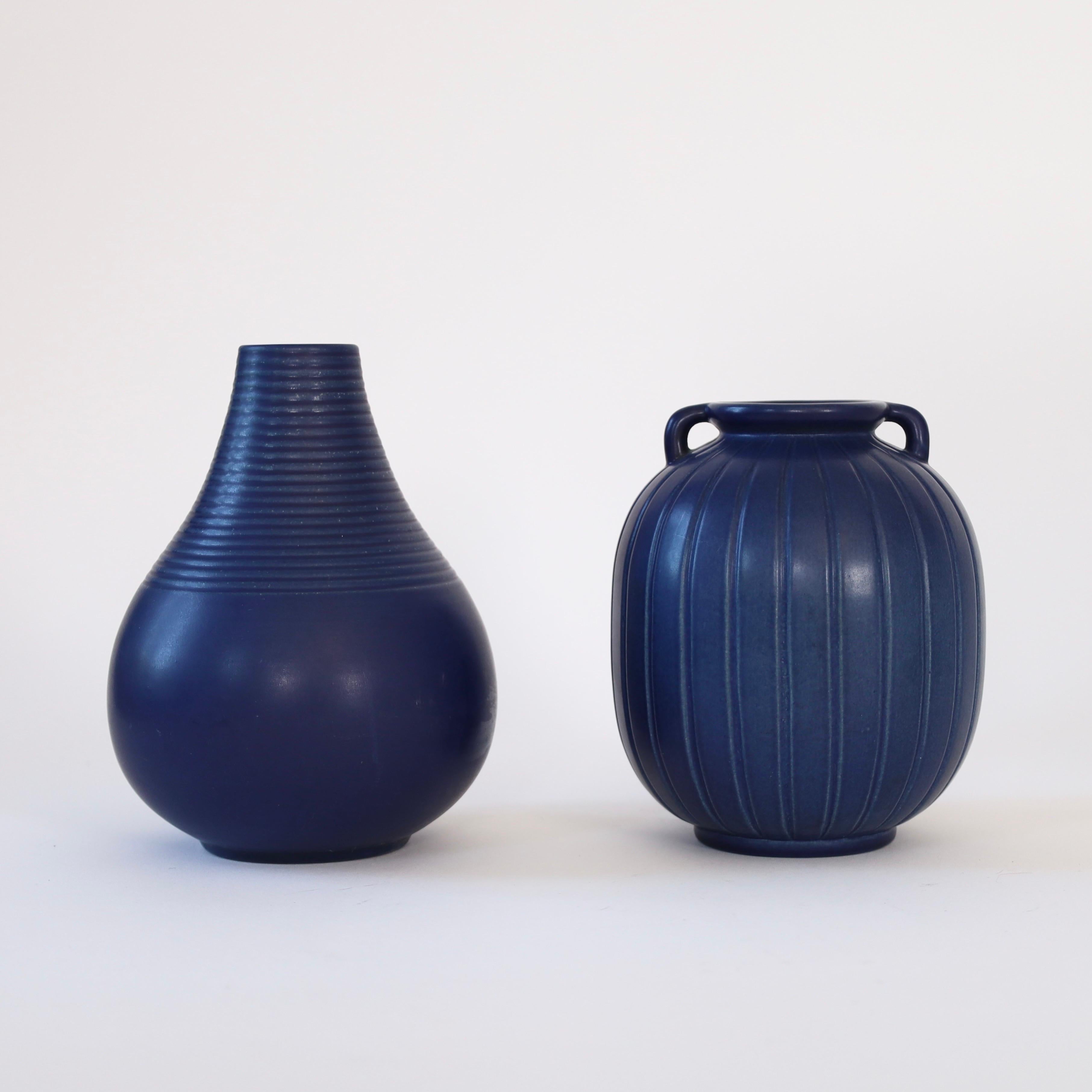 Metà XX secolo Set di vasi in gres blu di Axel Sorensen per P. Ipsens Enke, anni '40, Danimarca in vendita