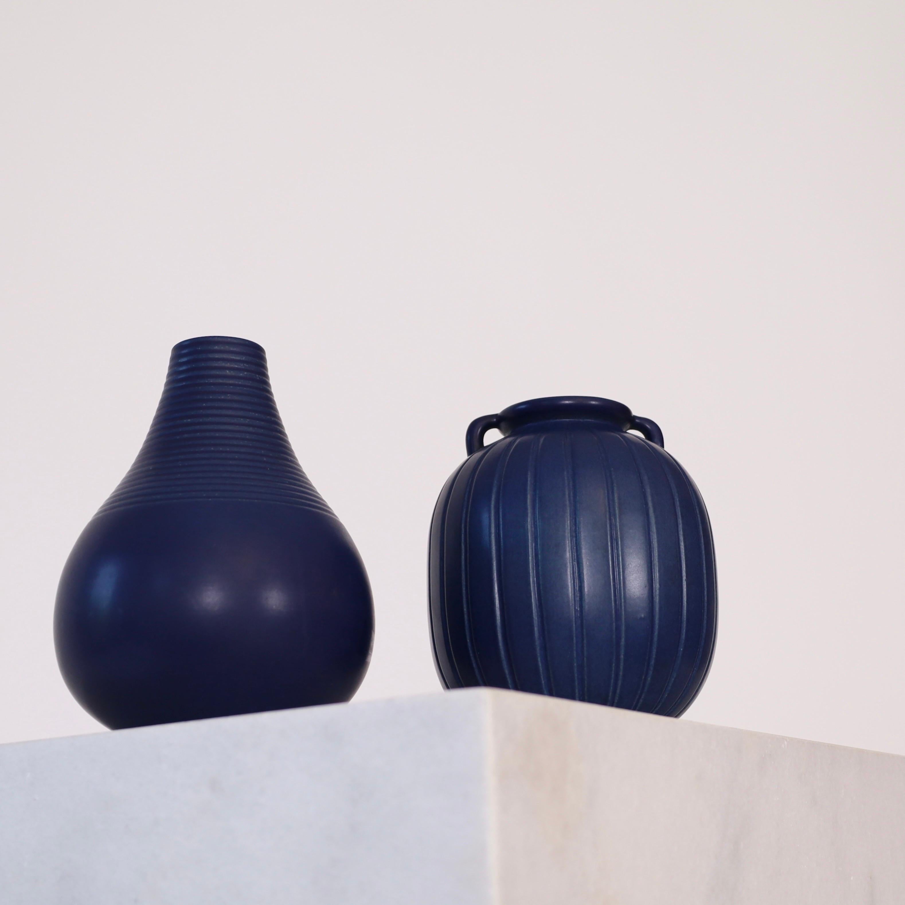 Set di vasi in gres blu di Axel Sorensen per P. Ipsens Enke, anni '40, Danimarca In condizioni buone in vendita a Værløse, DK
