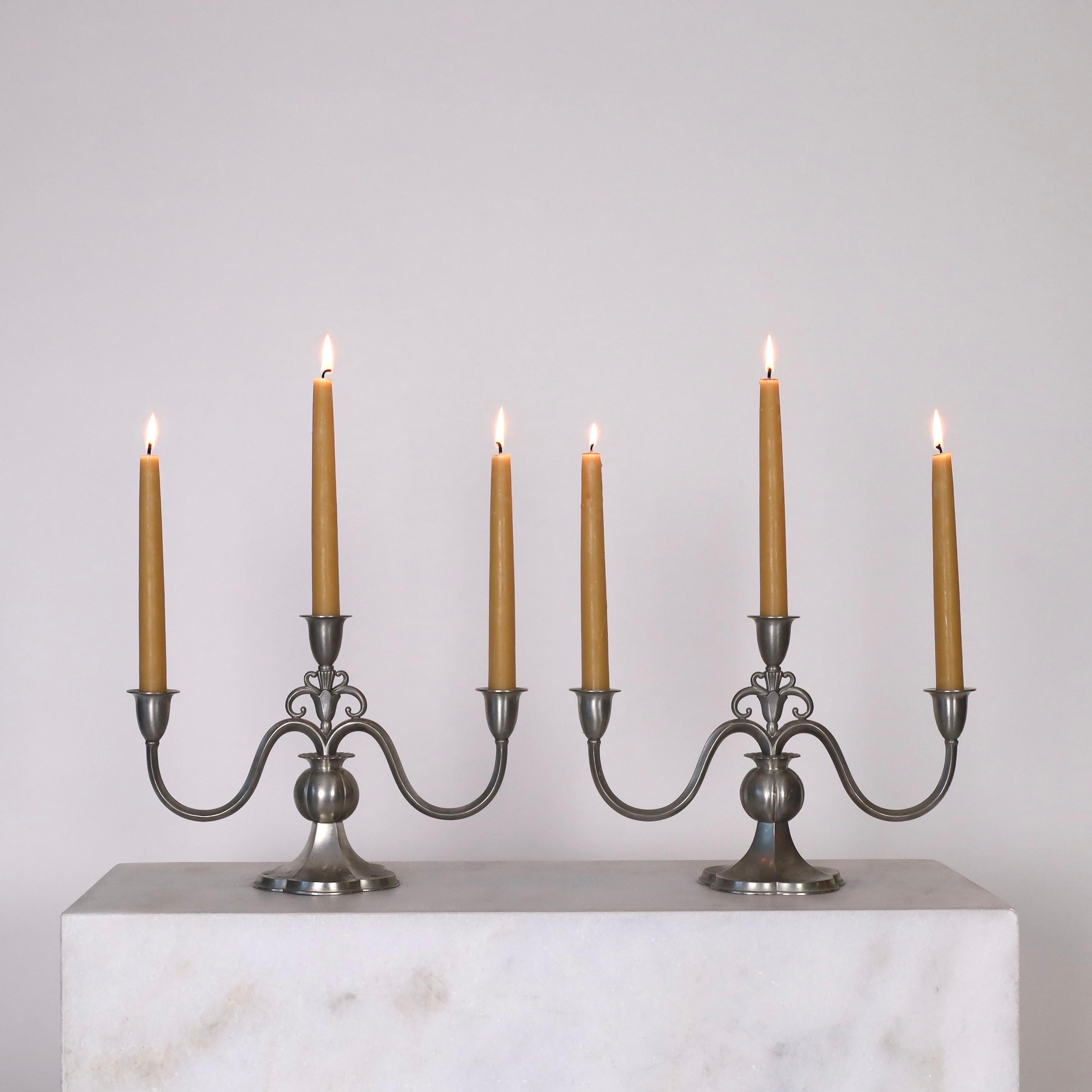 Candélabres - Étain  par Just Andersen, années 1920, Danemark en vente 5