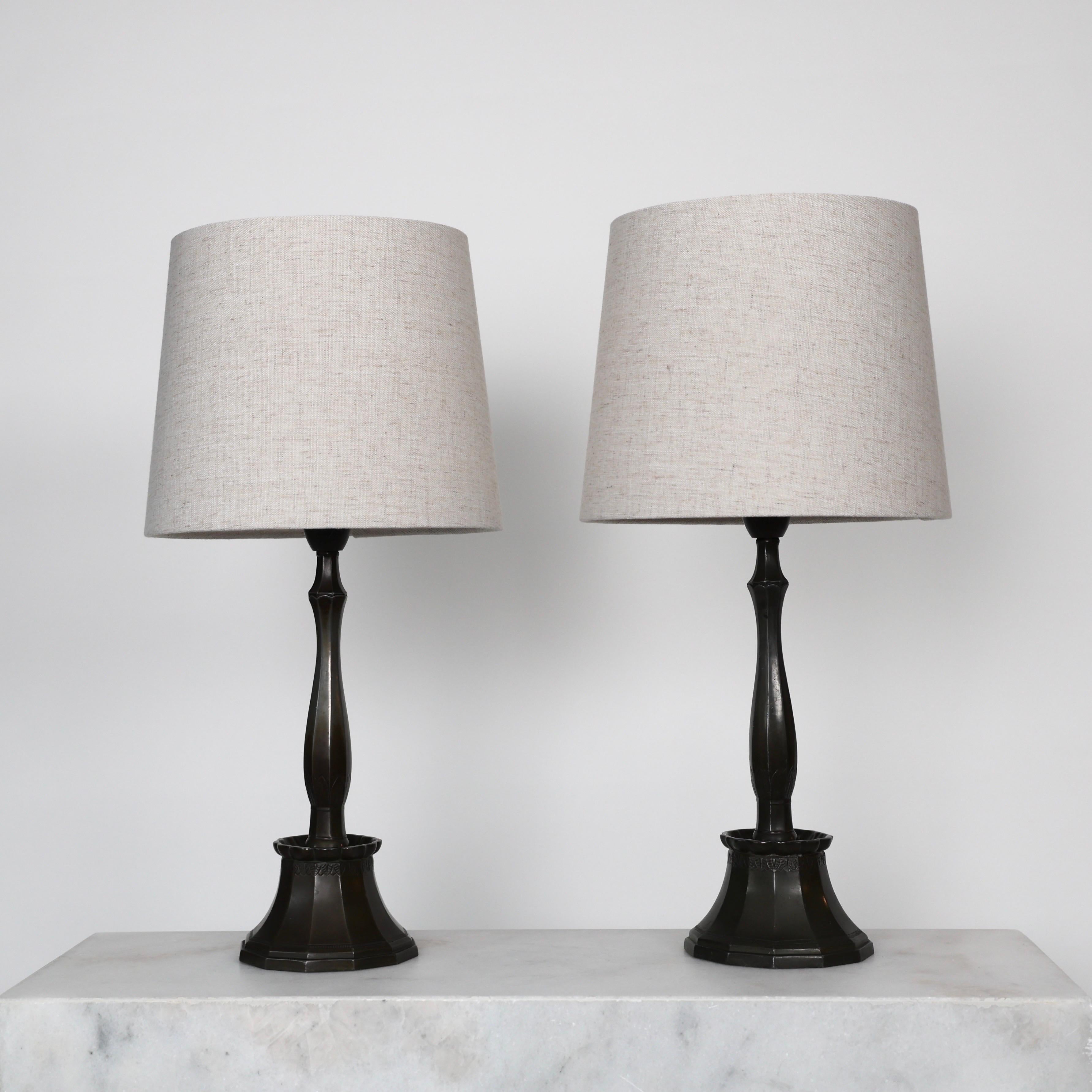 Ensemble de lampes de table Just Andersen, années 1920, Danemark en vente 12
