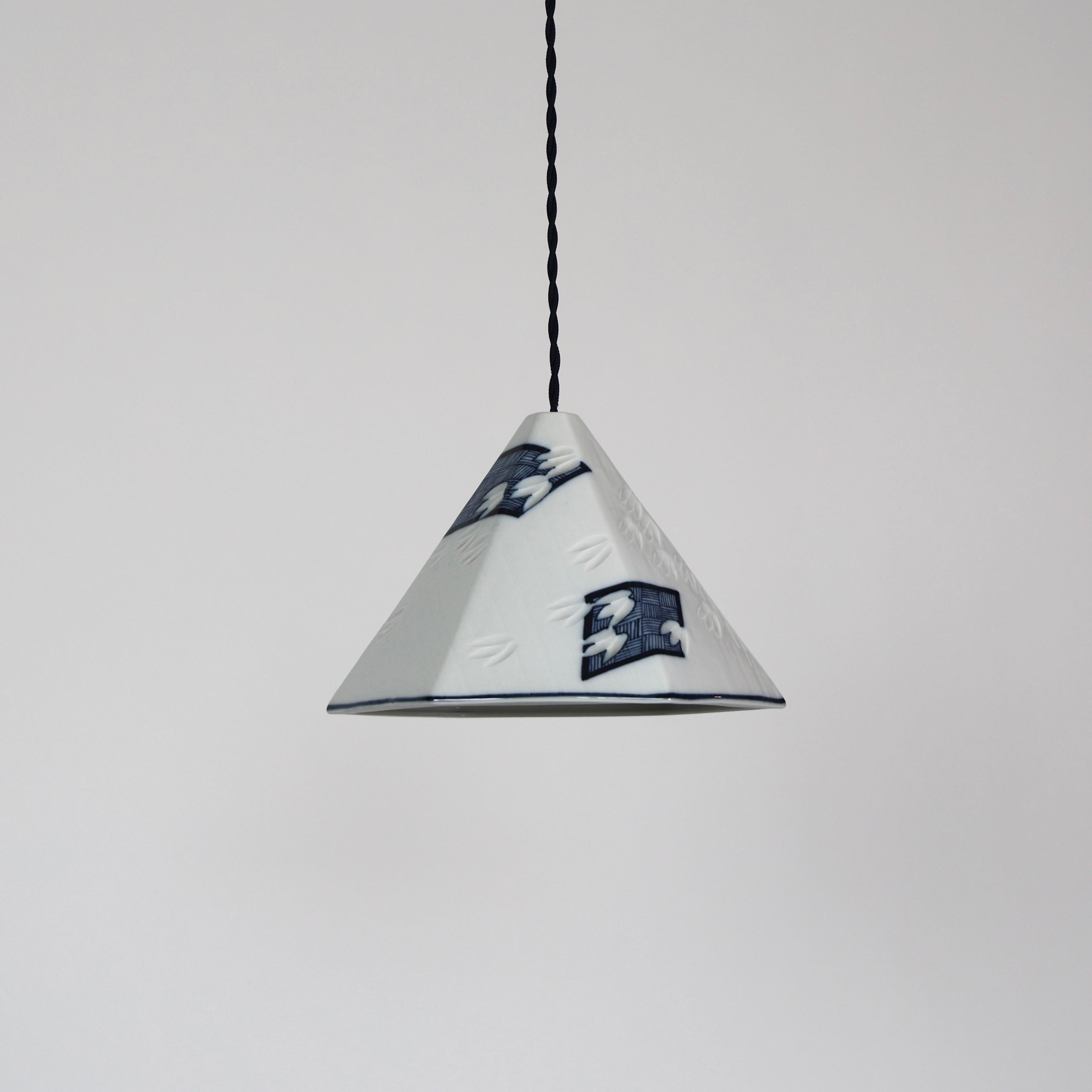 Lampada a sospensione in porcellana Royal Copenhagen disegnata da Anne Marie Trolle, Danimarca In condizioni buone in vendita a Værløse, DK