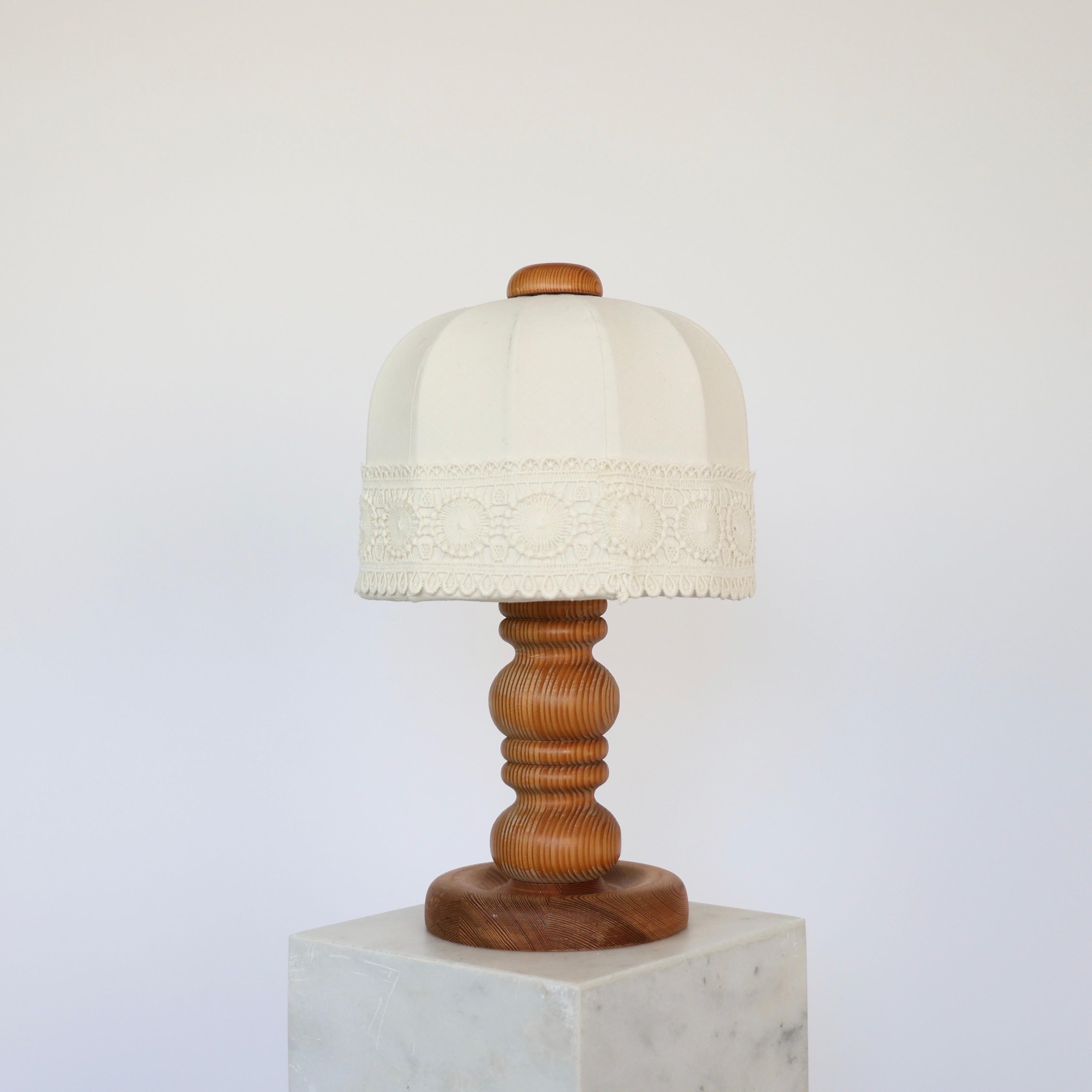 Lampe de table suédoise en bois de pin par Markslöjd, Suède, années 1980 en vente 7