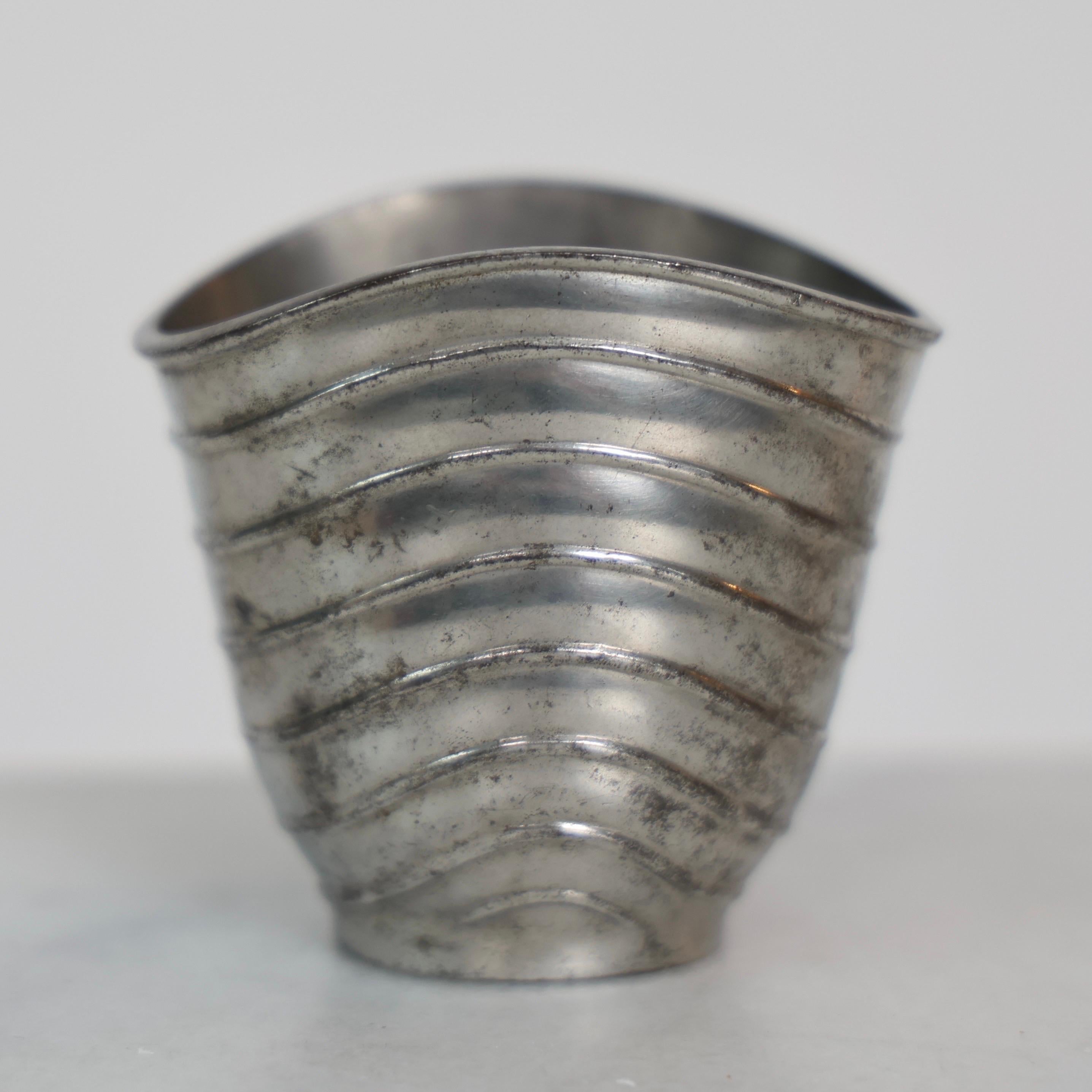 Vasi in peltro di Ellen Schlanbush per Just Andersen, anni '50, Danimarca in vendita 3