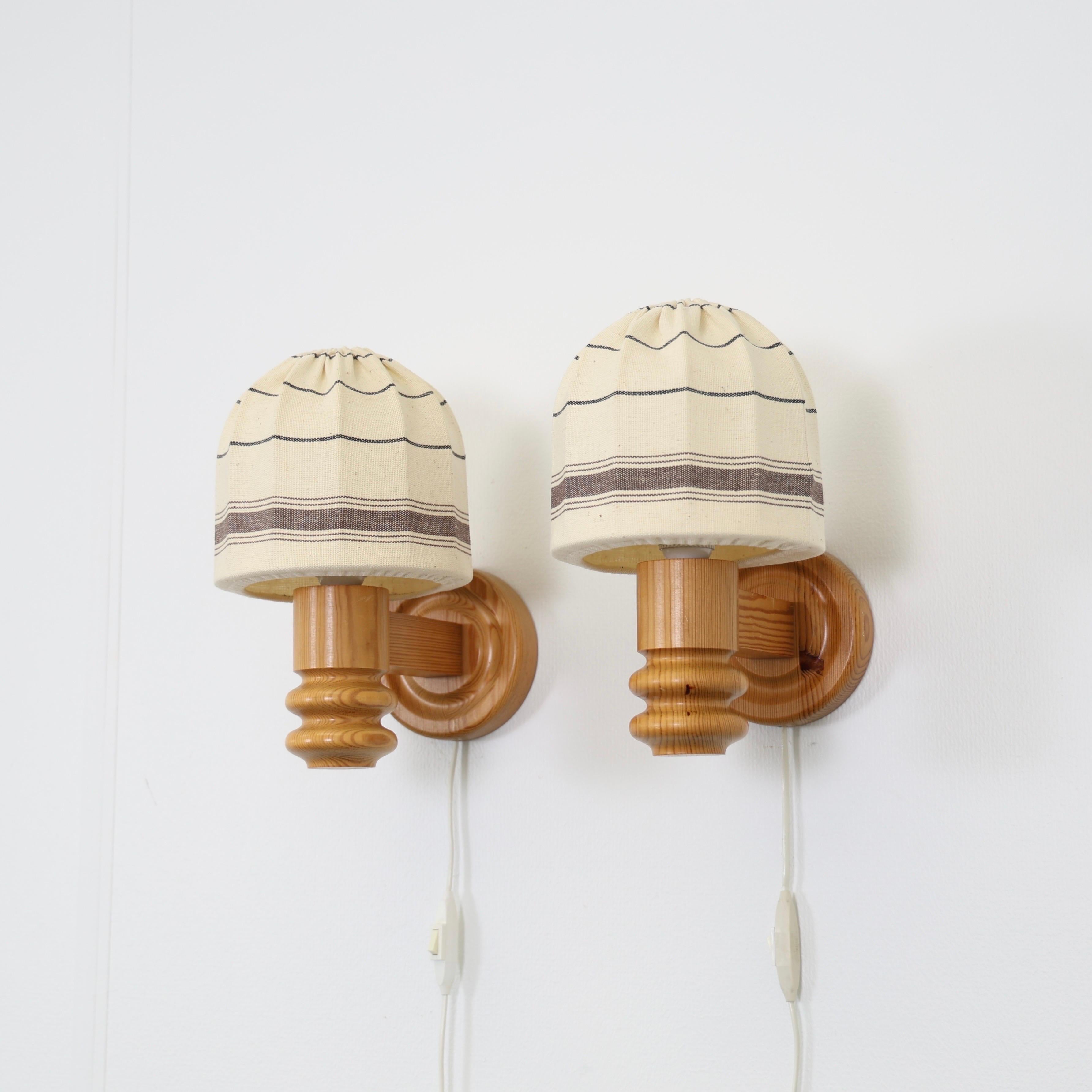 Ensemble d'appliques suédoises en bois de pin par Solbackens Svarveri, Suède, 1970 en vente 5