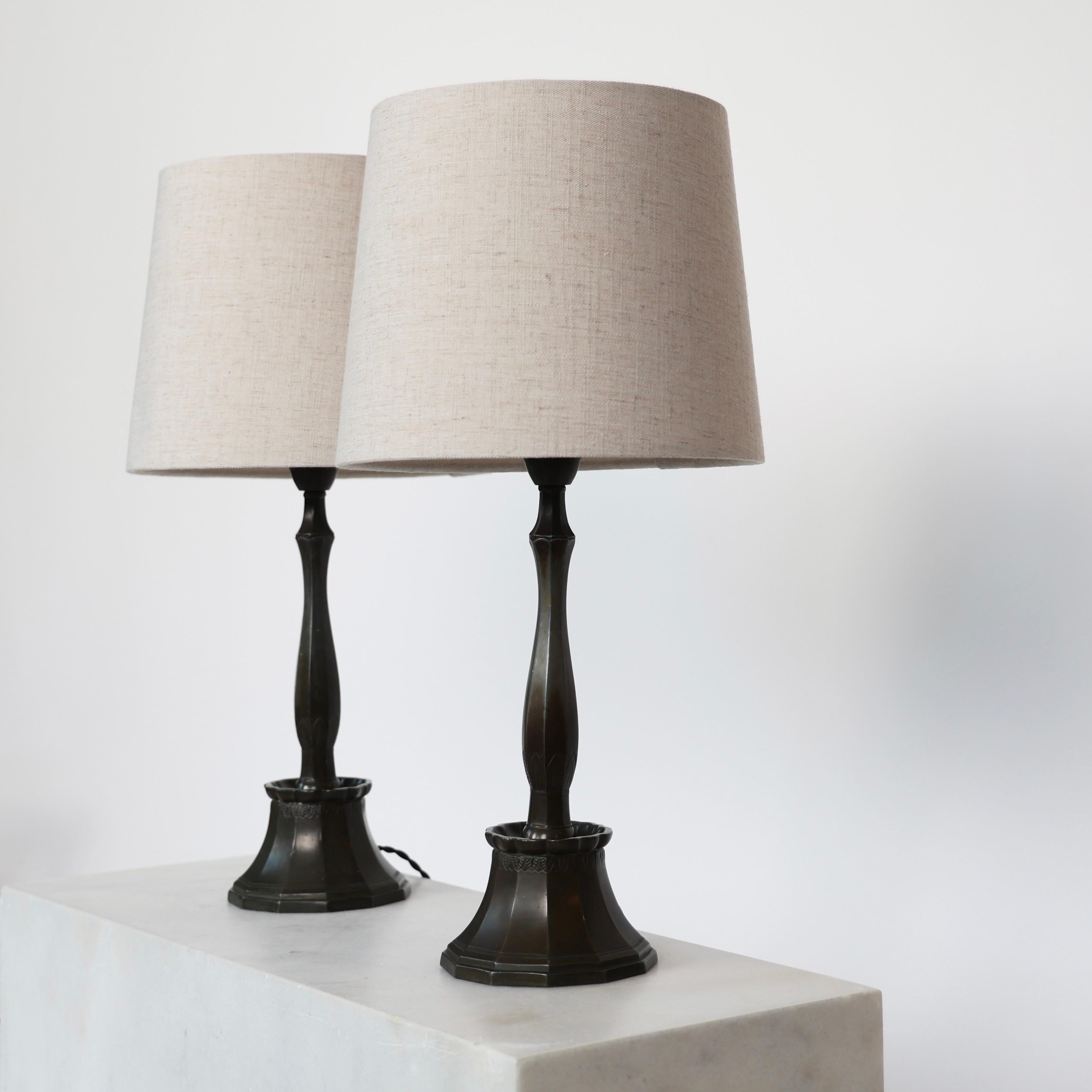 Lampes de table Diskometal de Just Andersen, années 1920, Danemark en vente 7