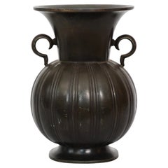 Vaso Diskometal di Just Andersen, anni 
30, Danimarca