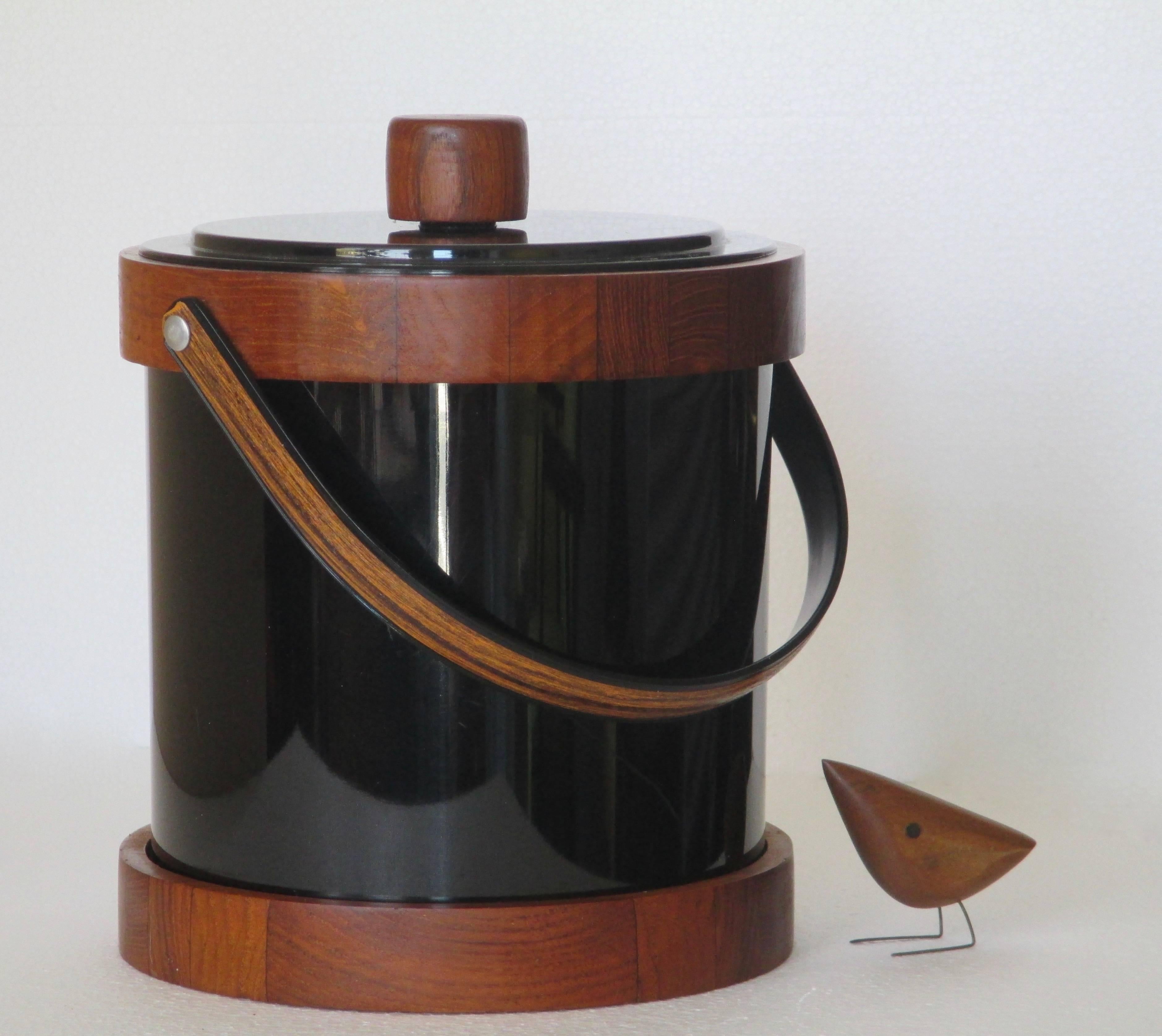 Mid-20th Century Vintage Ice Holder by Ernest Sohn For Sale