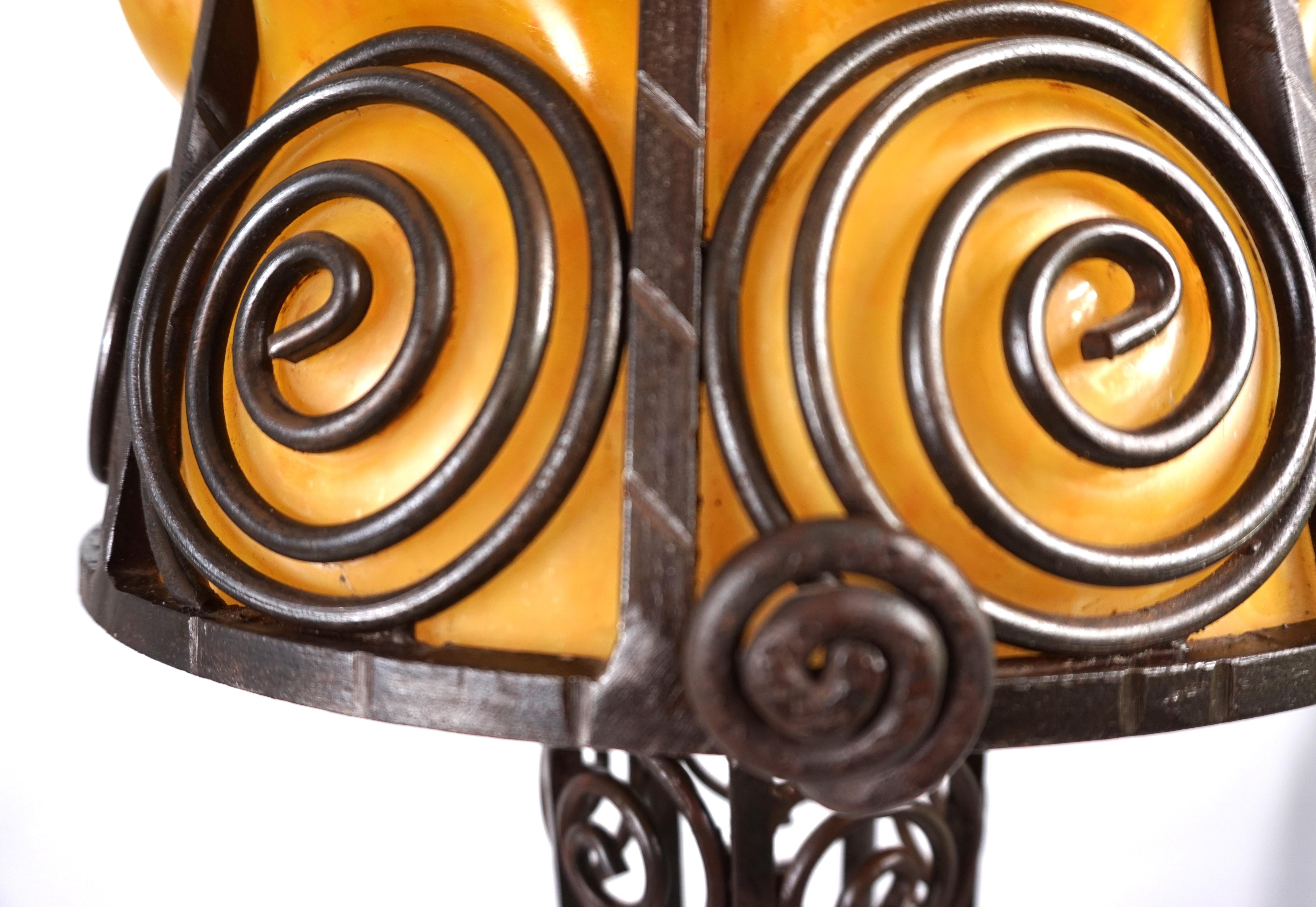 Lampada da terra in ferro battuto Art Nouveau Charles Schneider, 1920 in vendita 3