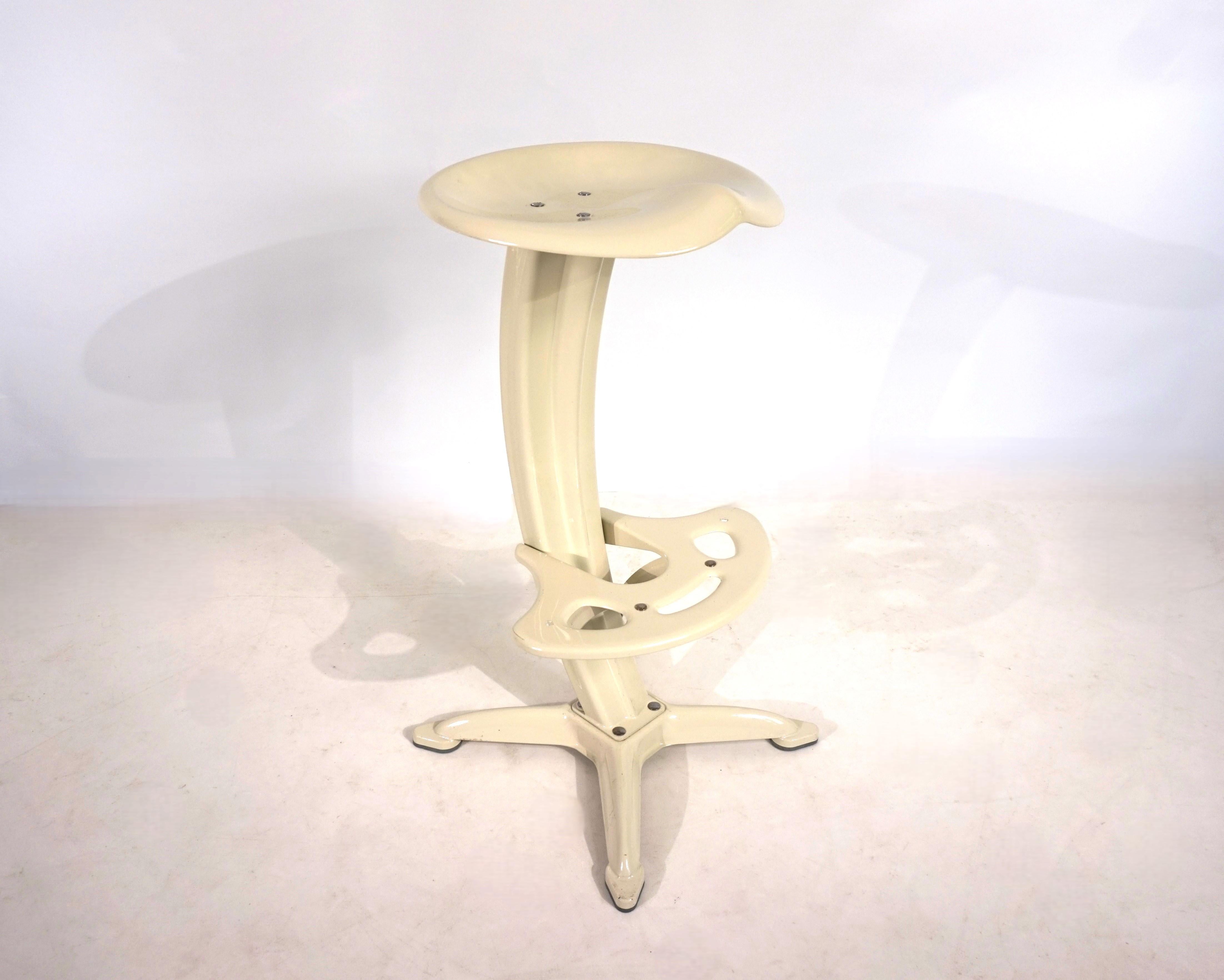 Lotus-Barhocker von Yasu Sasamoto für Dulton Co., 1990 (Japanisch) im Angebot