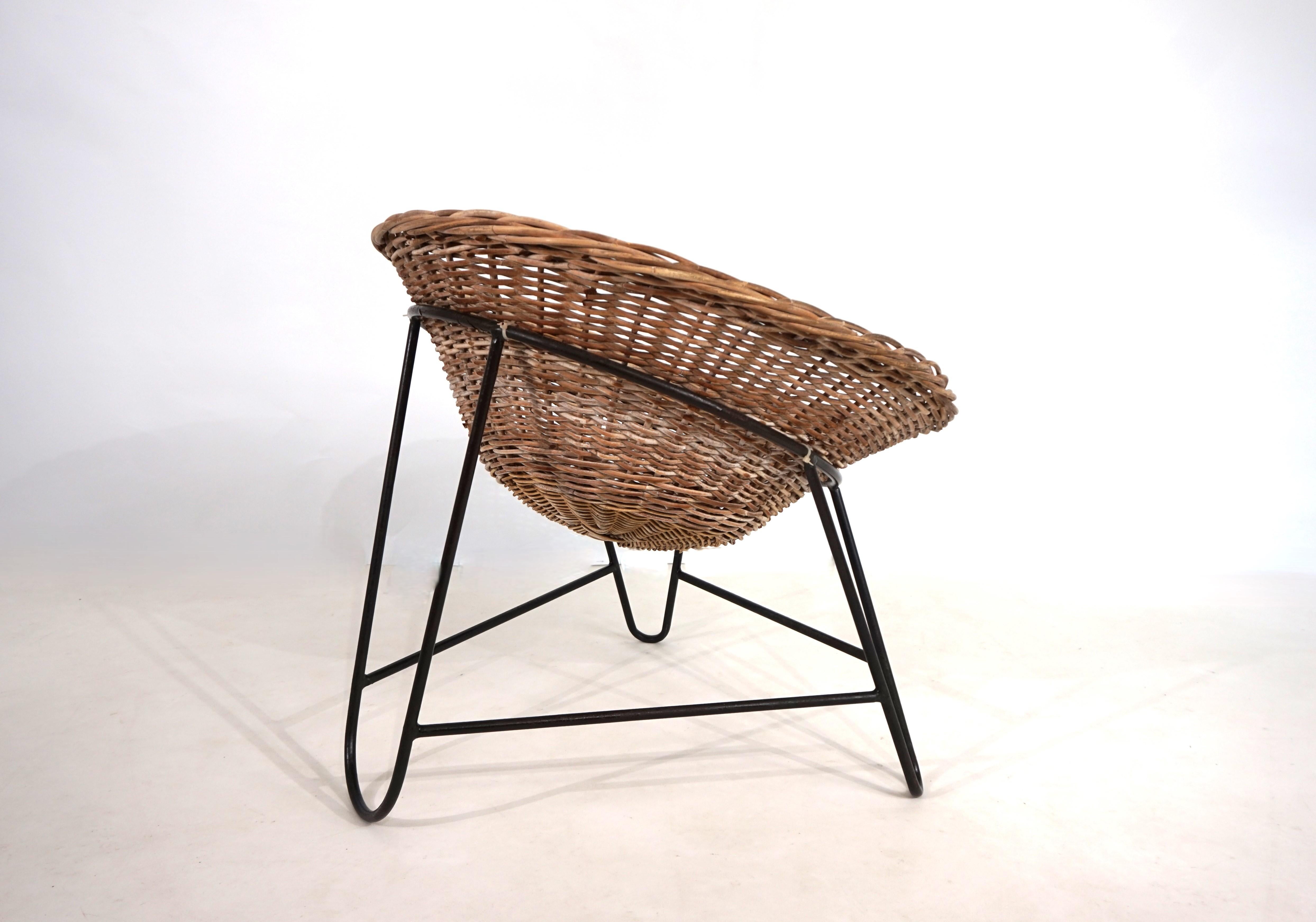 Chaise longue en panier de rotin, 1960 en vente 1