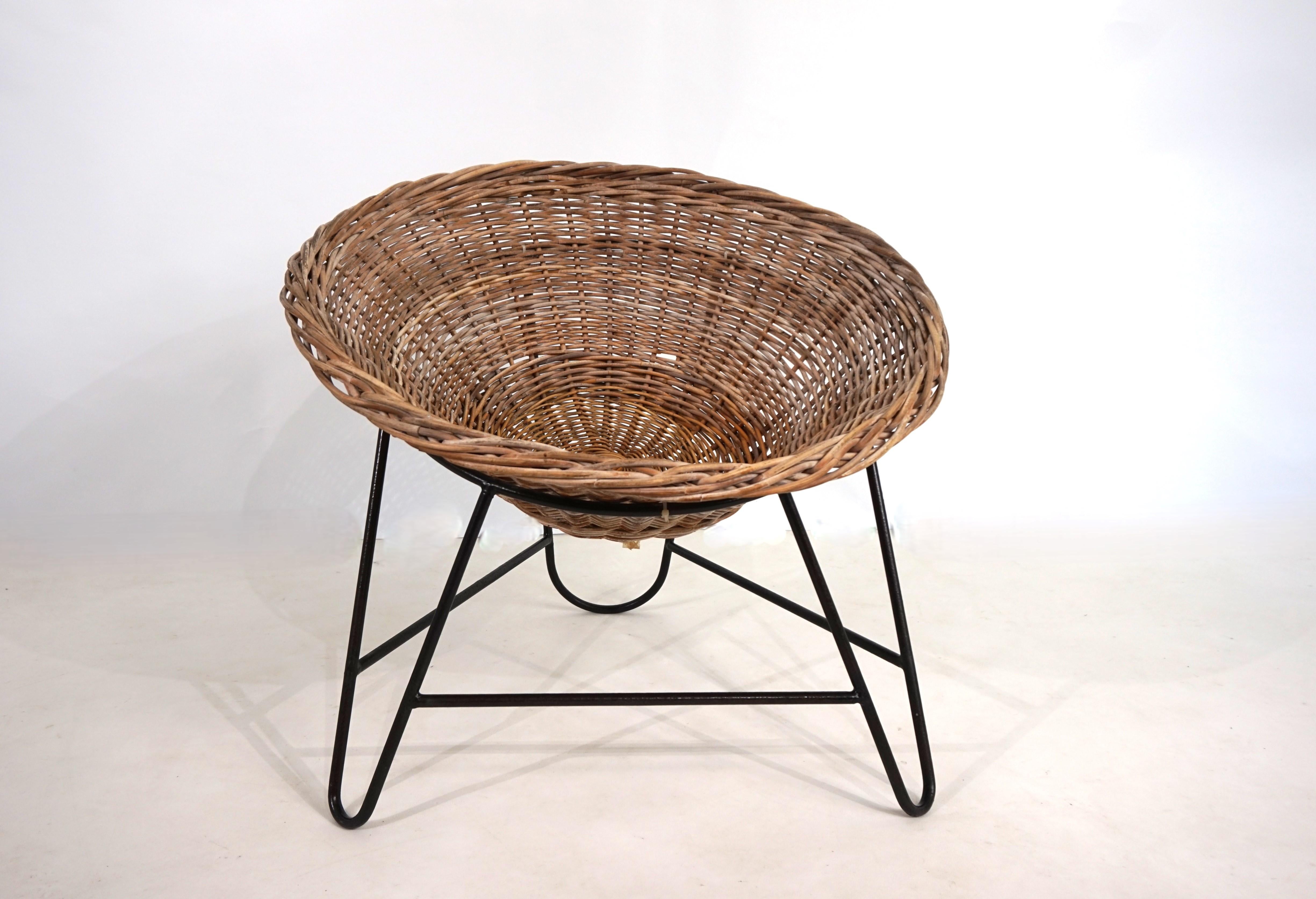 Chaise longue en panier de rotin, 1960 en vente 2