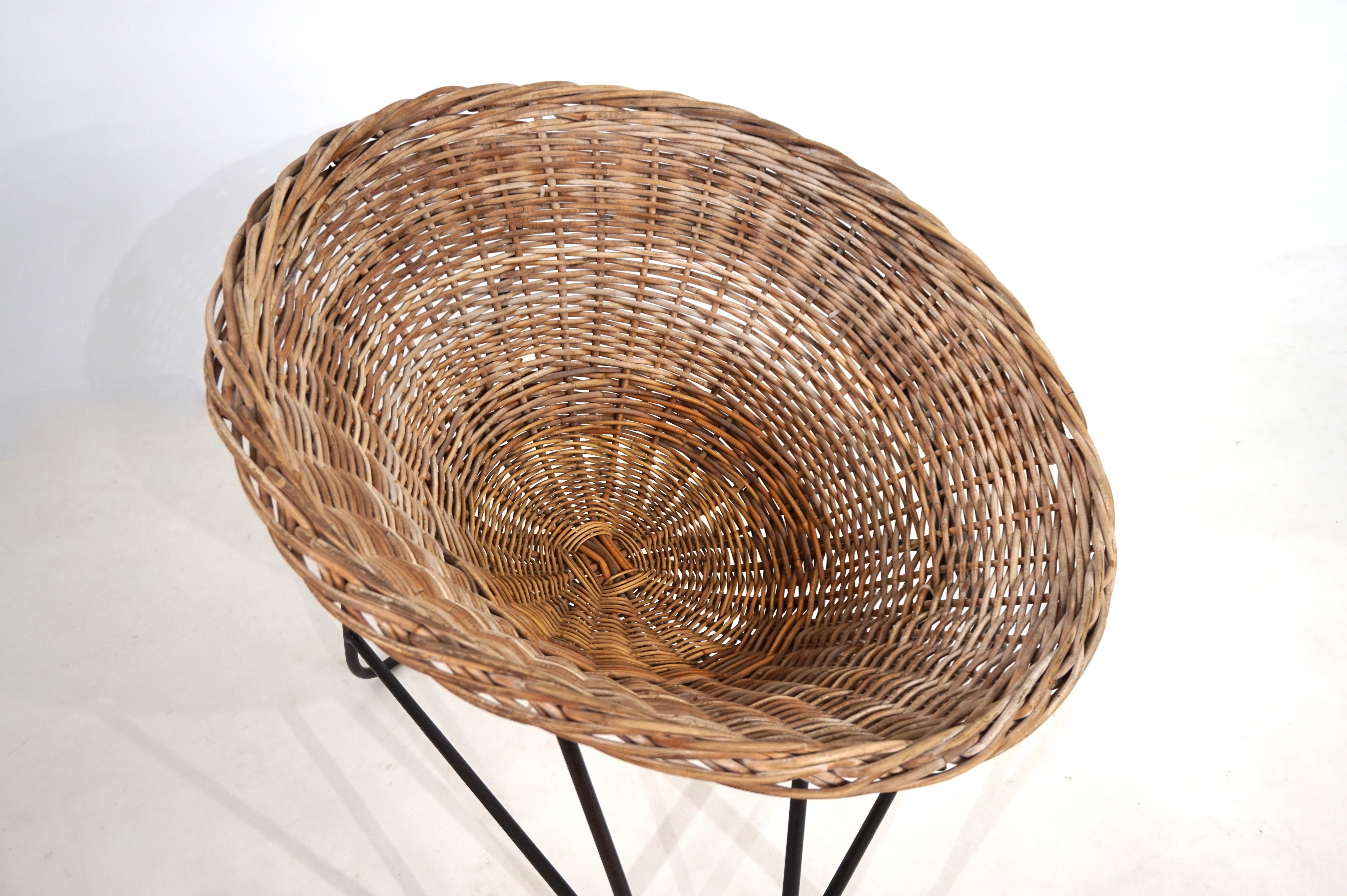 Chaise longue en panier de rotin, 1960 en vente 3