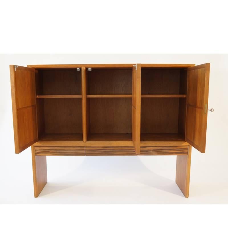 Edward Wormley Cabinet In Excellent Condition In Los Angeles, CA