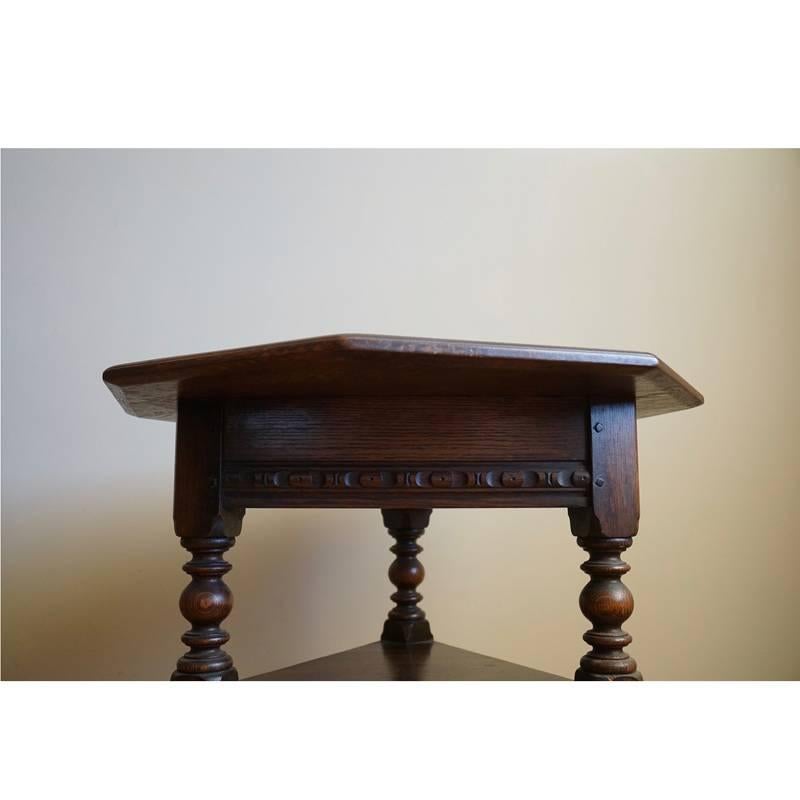19th Century Jacobean Occasional Table In Good Condition In Los Angeles, CA