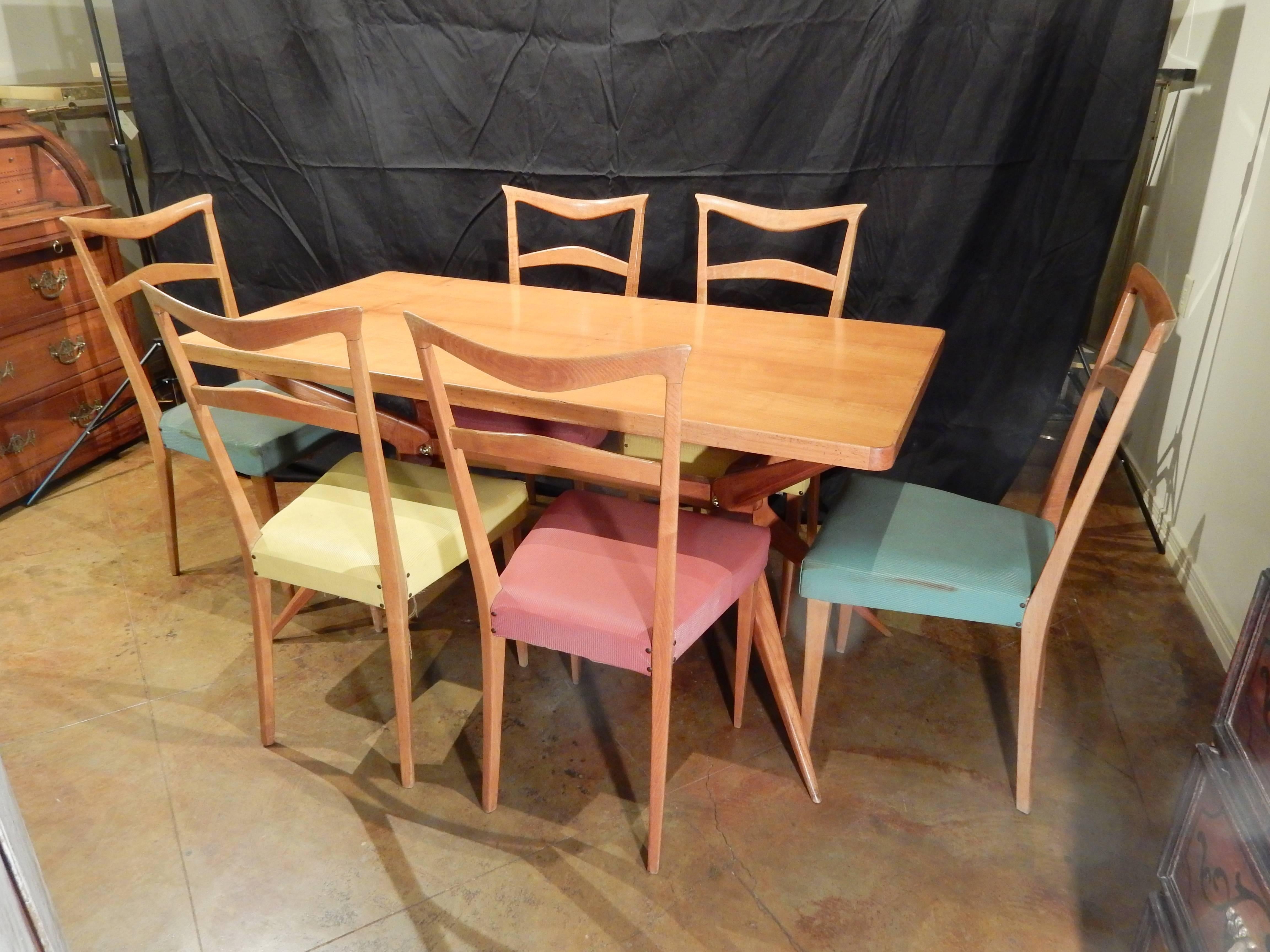 Italian 1960s Dining Table For Sale 2