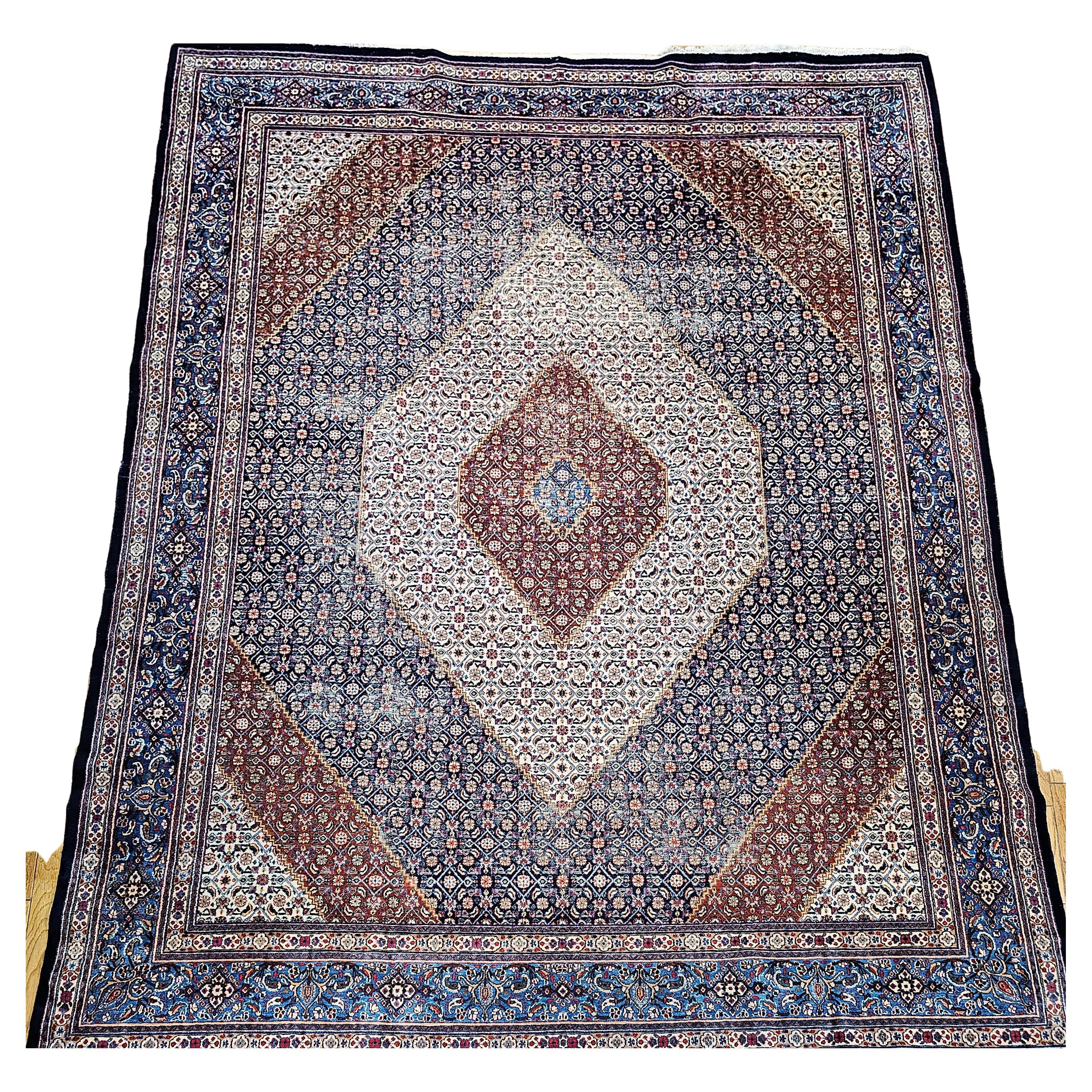 Persischer Täbris-Teppich in Zimmergröße mit geometrischem Muster in Elfenbein, Marineblau, Blau