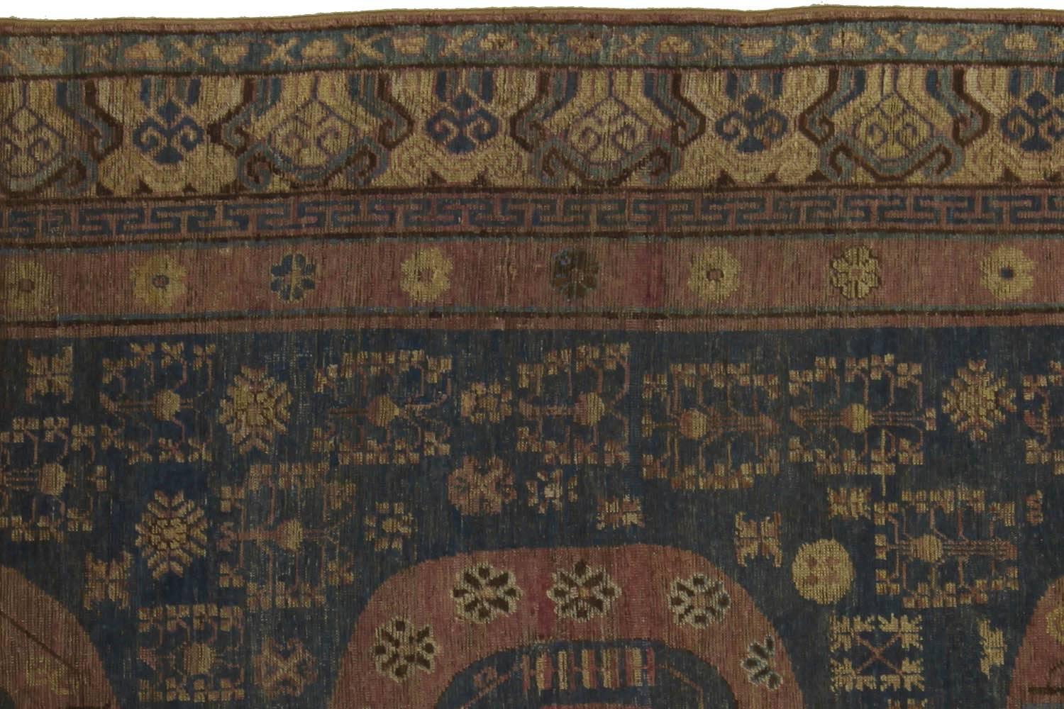 Vintage Samarkand 'Khotan' Teppich im Zustand „Gut“ im Angebot in New York, NY
