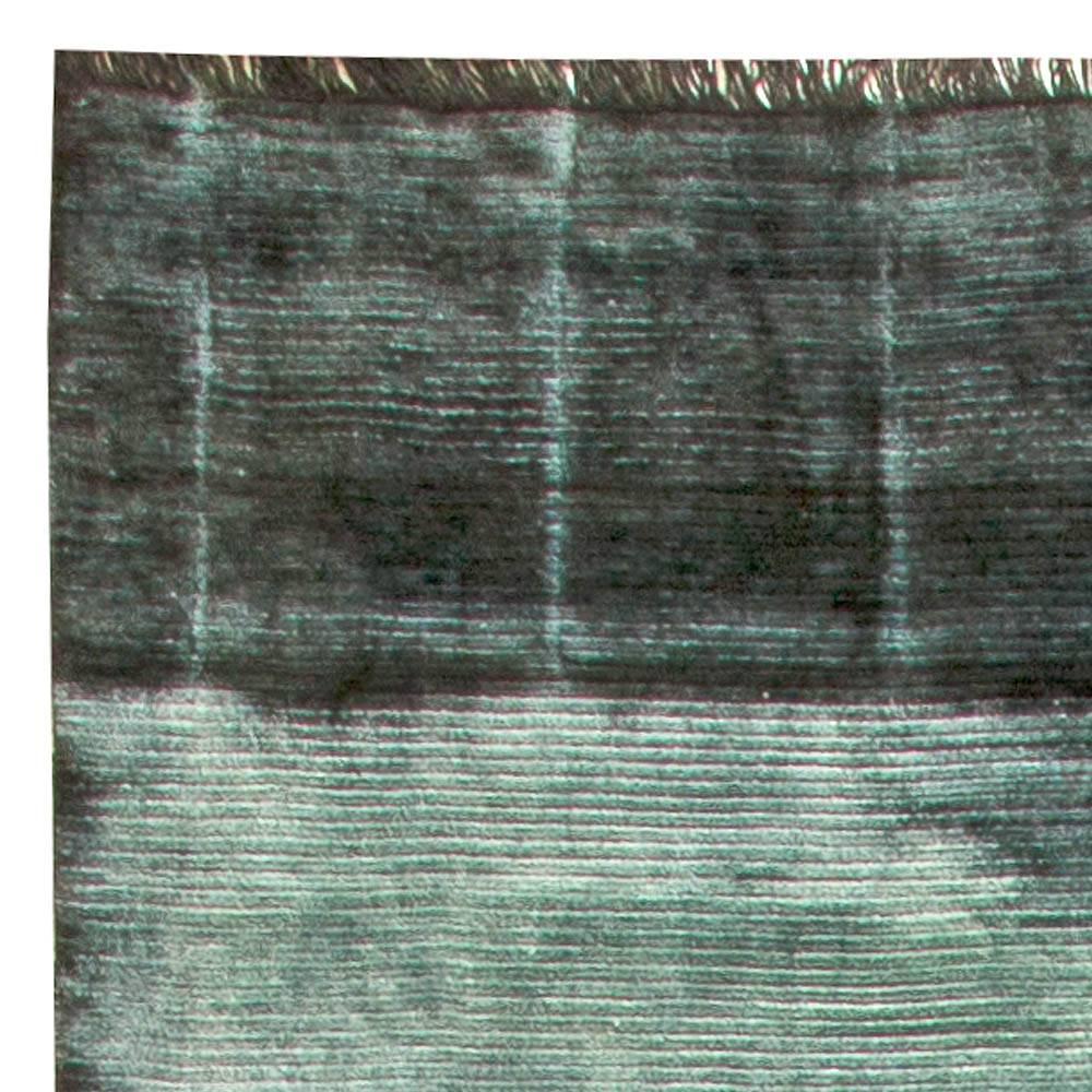 Teal Tie Dye Modern Rug In Excellent Condition In New York, NY