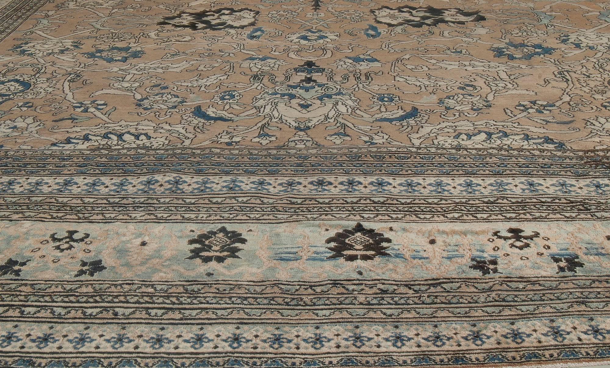 20th Century Antique Persian Khorassan Handmade Wool Rug For Sale