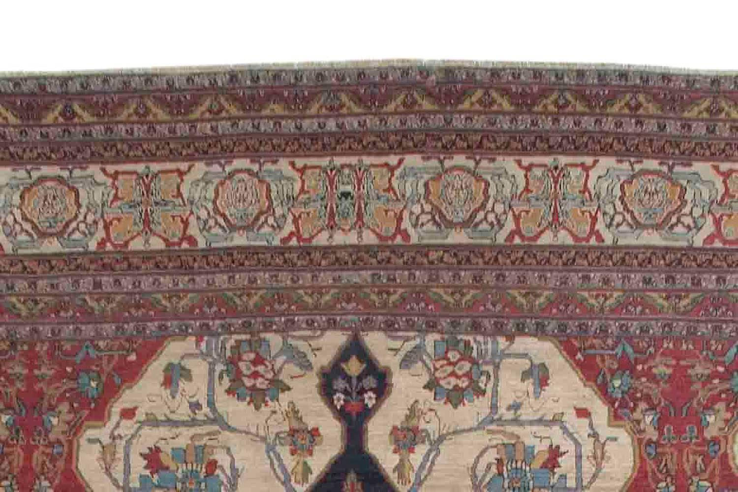 Oversized 19th Century Persian Kirman Rug In Good Condition For Sale In New York, NY