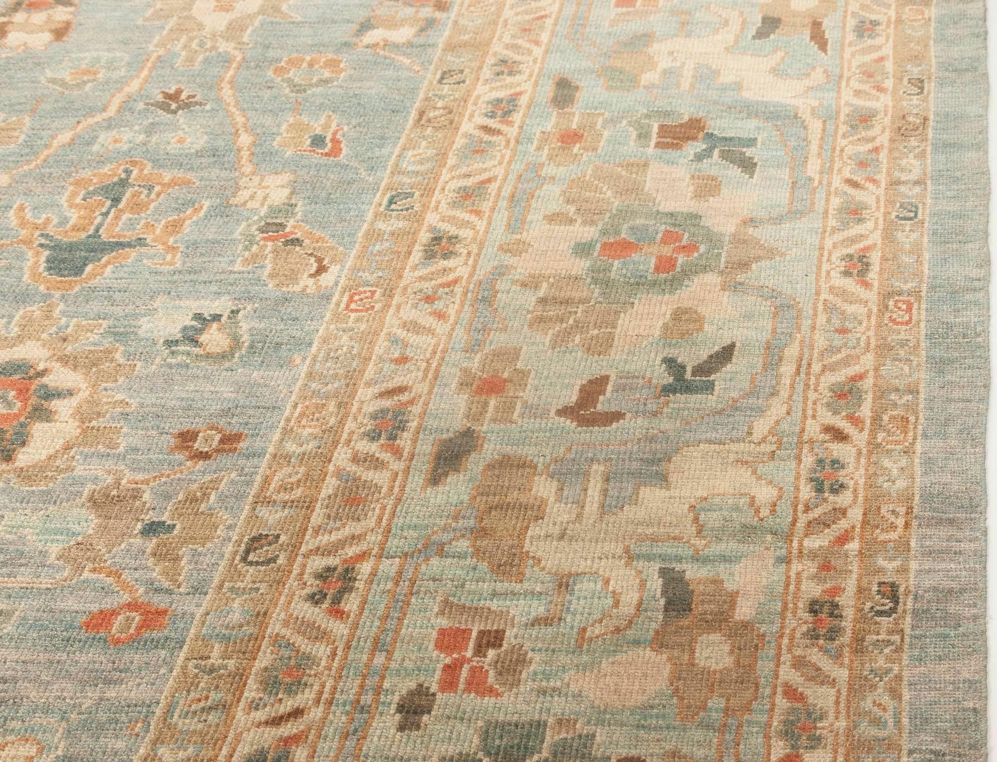 Blue Traditional Sultanabad Design Rug In New Condition In New York, NY