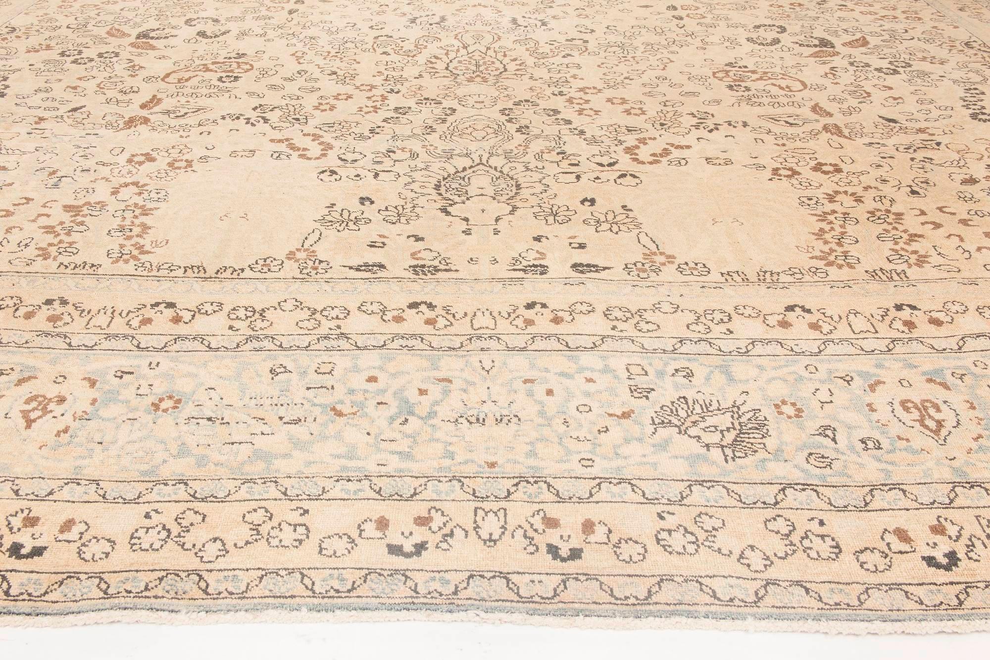Authentic Persian Tabriz Botanic Handmade Wool Rug In Good Condition For Sale In New York, NY