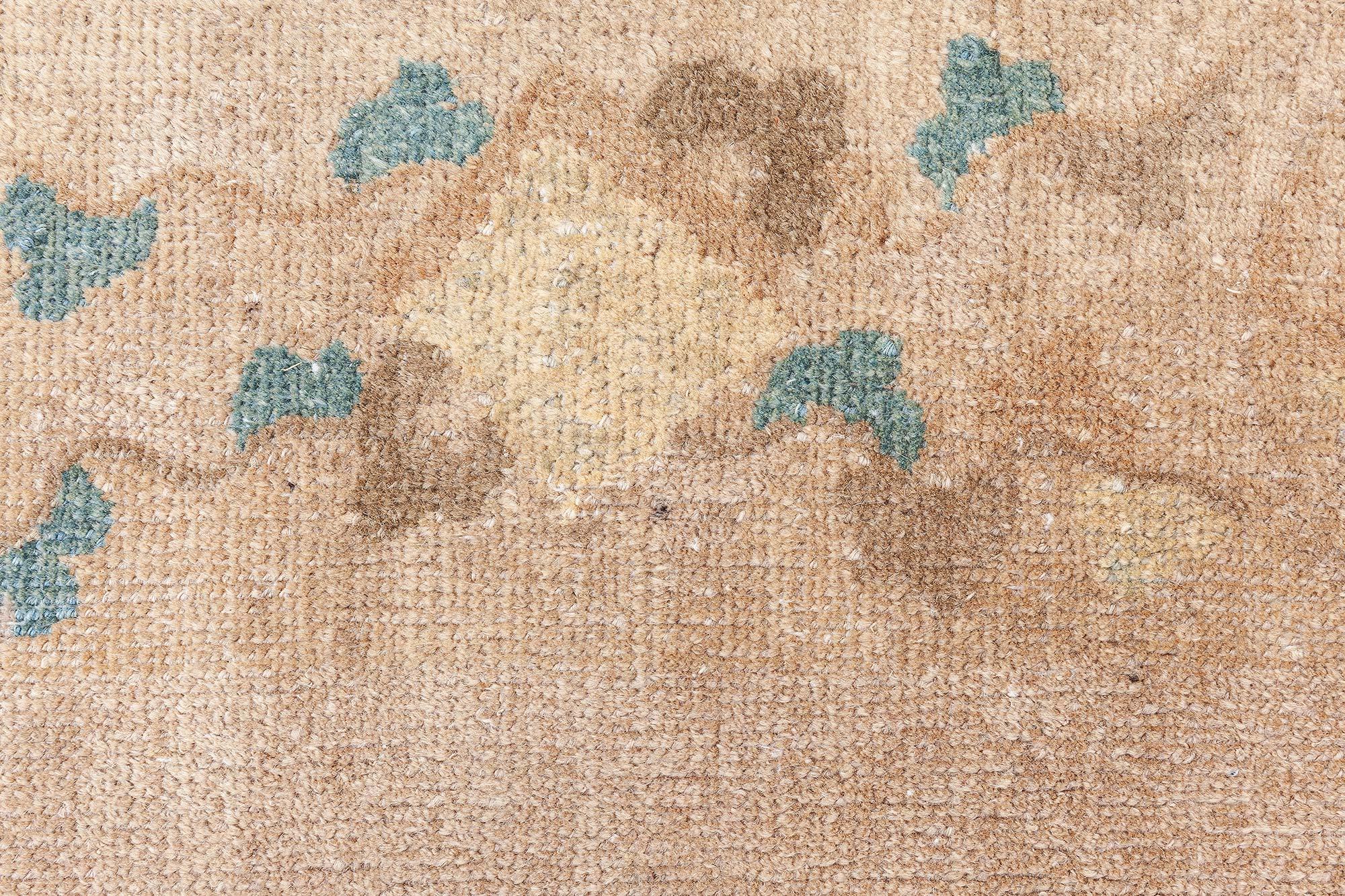 Chinois Tapis vintage en laine botanique chinoise fait à la main Doris Leslie Blau en vente