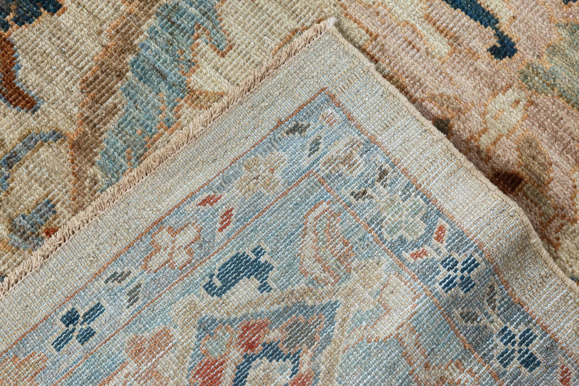 Zeitgenössischer handgefertigter Wollteppich im Sultanabad-Stil von Doris Leslie Blau im Angebot 1