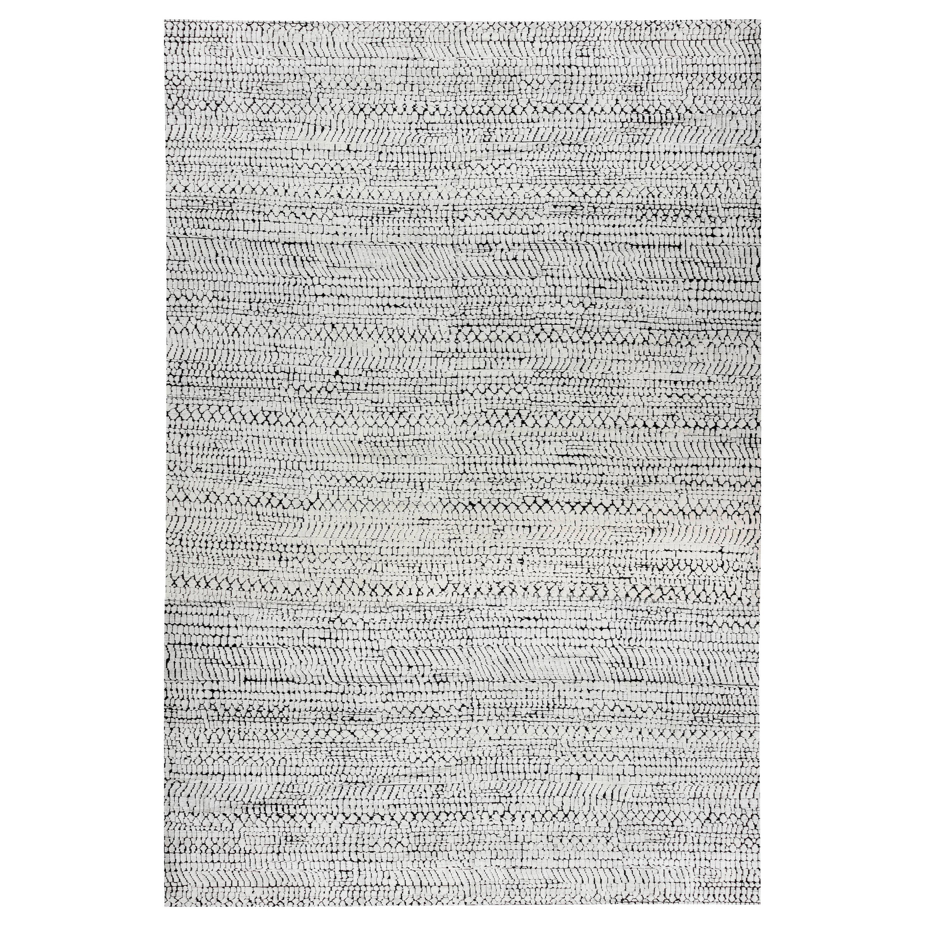 Tappeto contemporaneo 'Society' in lana fatta a mano in bianco e nero di Doris White Blau in vendita