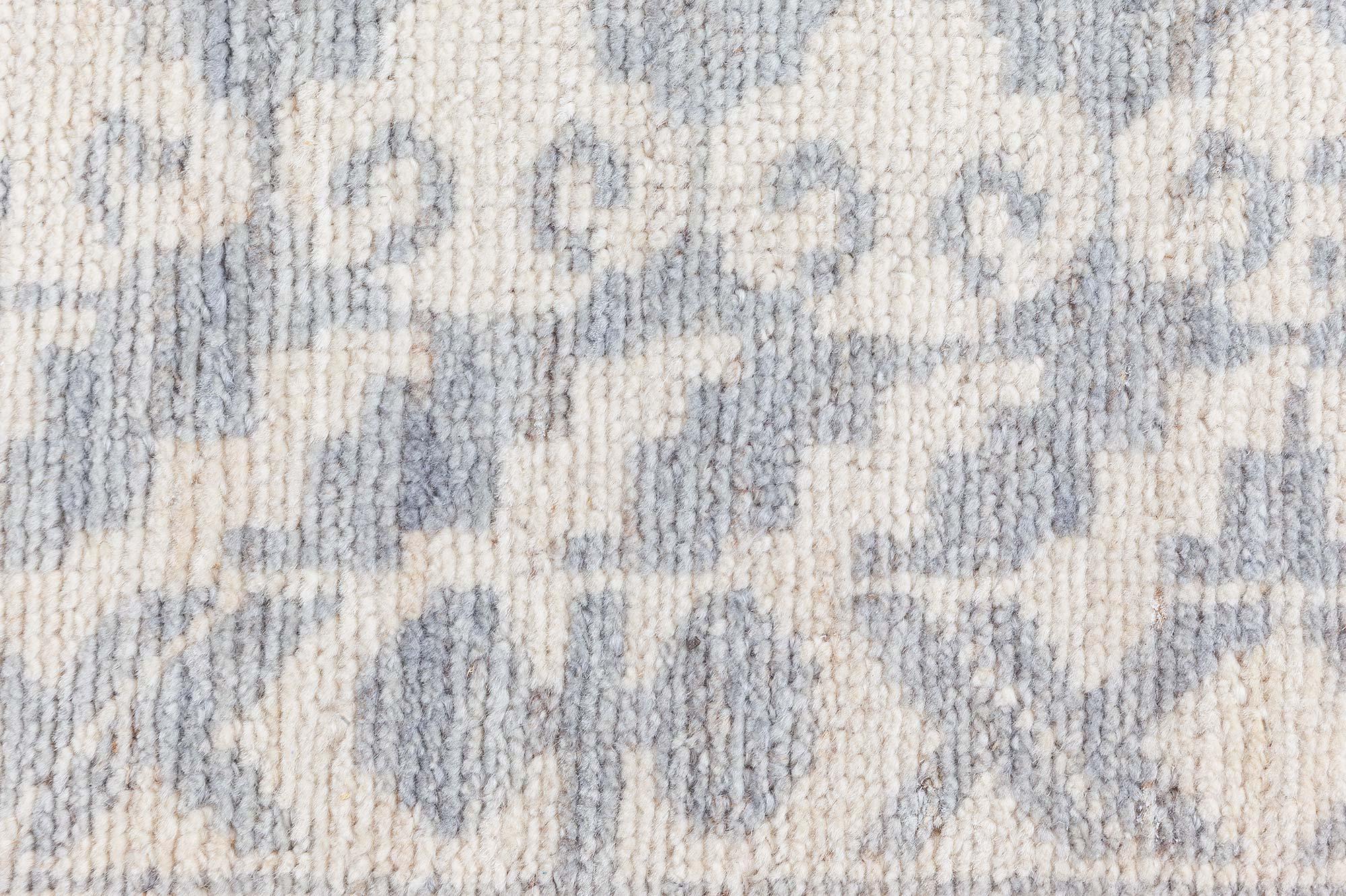 Moderner Samarkand-Teppich Doris Leslie Blau (Wolle) im Angebot