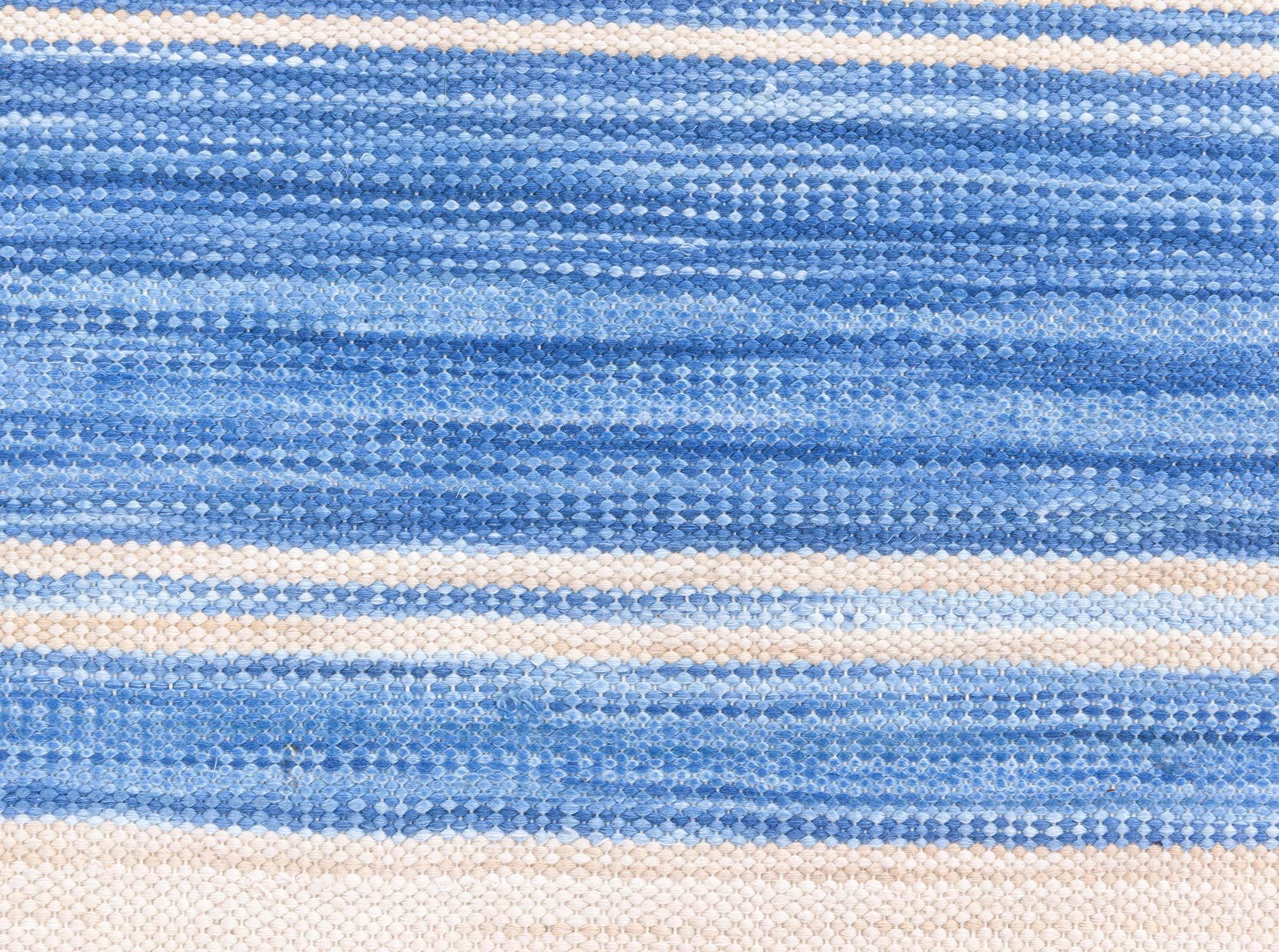 Contemporary Striped Blue Dhurrie Rug von Doris Leslie Blau (Wolle) im Angebot