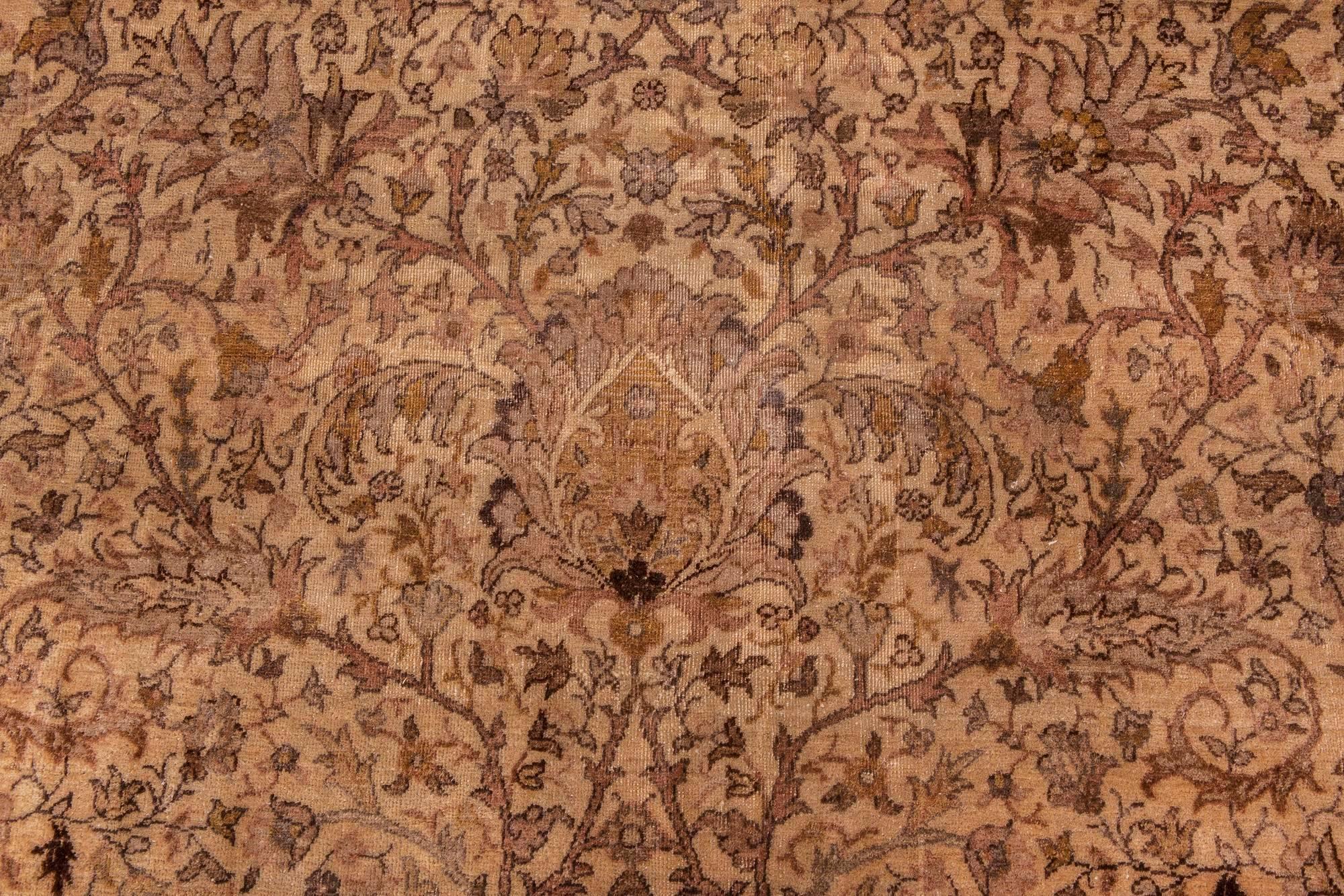 Antique Turkish Sivas Hand Knotted Wool Carpet
Size: 11'5