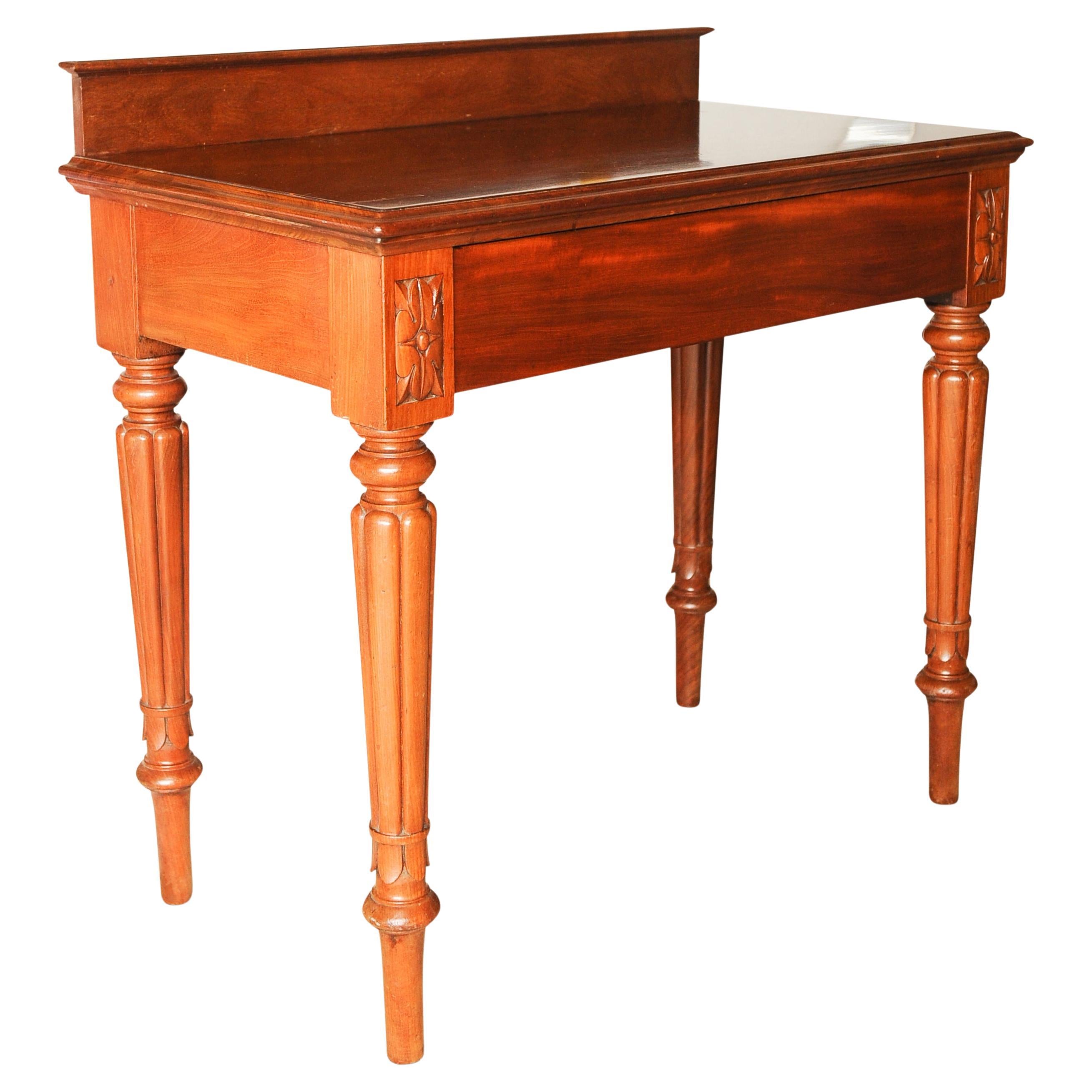 Victorian Mahogany Writing Table by Johnstone & Jeanes, London, 1800s Signed For Sale