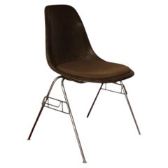 Charles and Ray Eames Herman Miller DSS Sedia imbottita in fibra di vetro anni '80