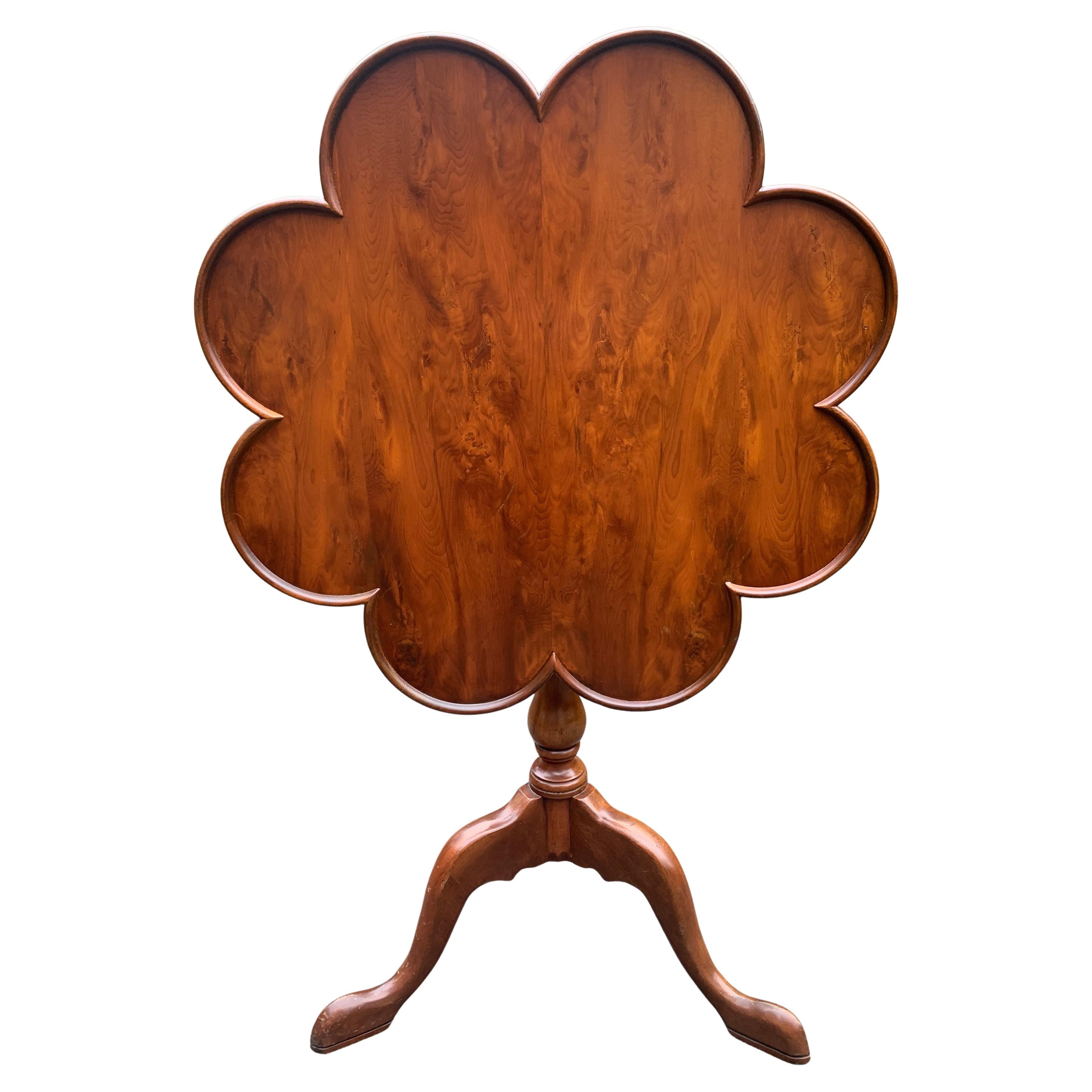 George II Design Scalloped Edged Tripod Tilt Top Table On A Birdcage Centre For Sale