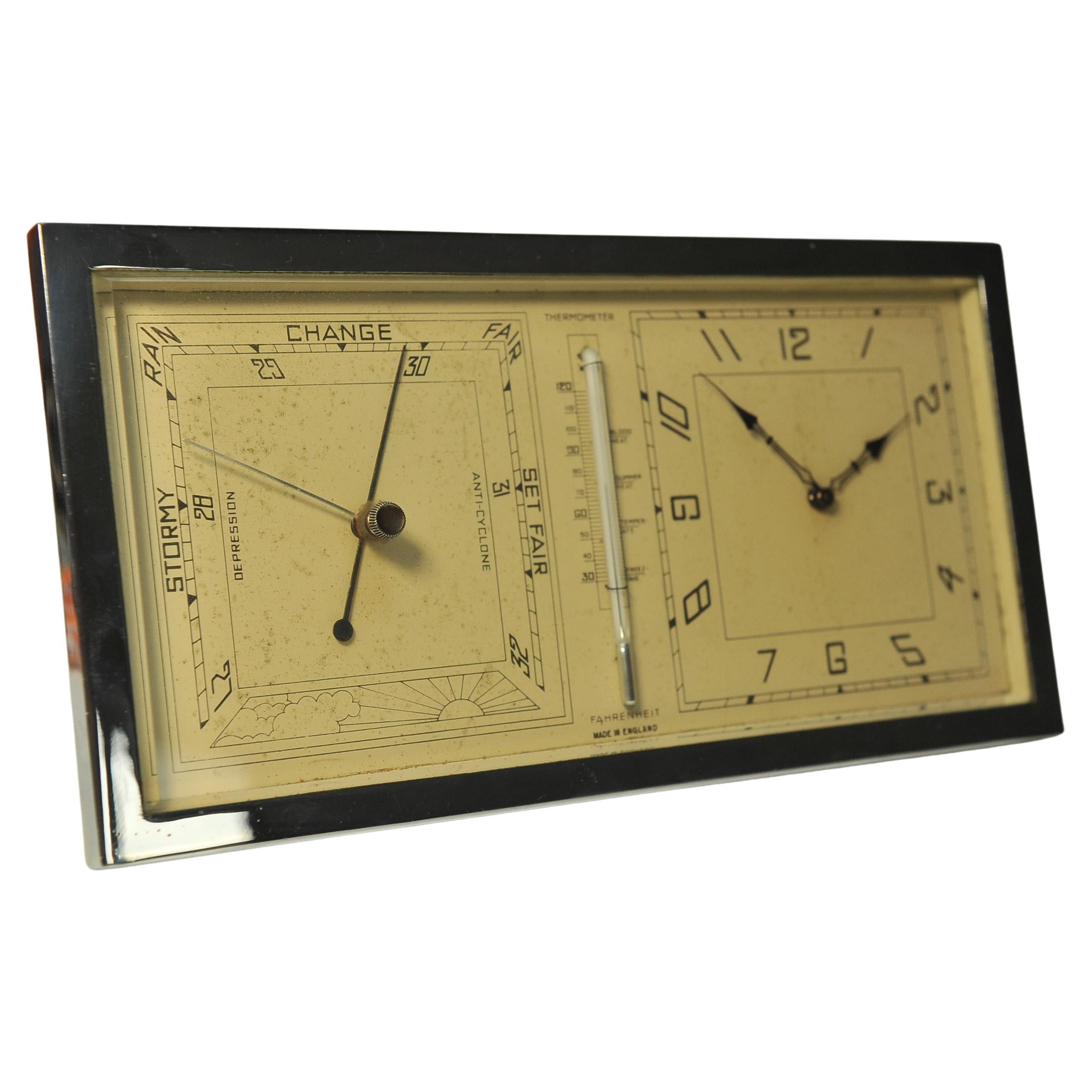 Grande horloge de bureau Art Dec chromée 8 jours avec jauge de température sur un Stand 1930s en vente
