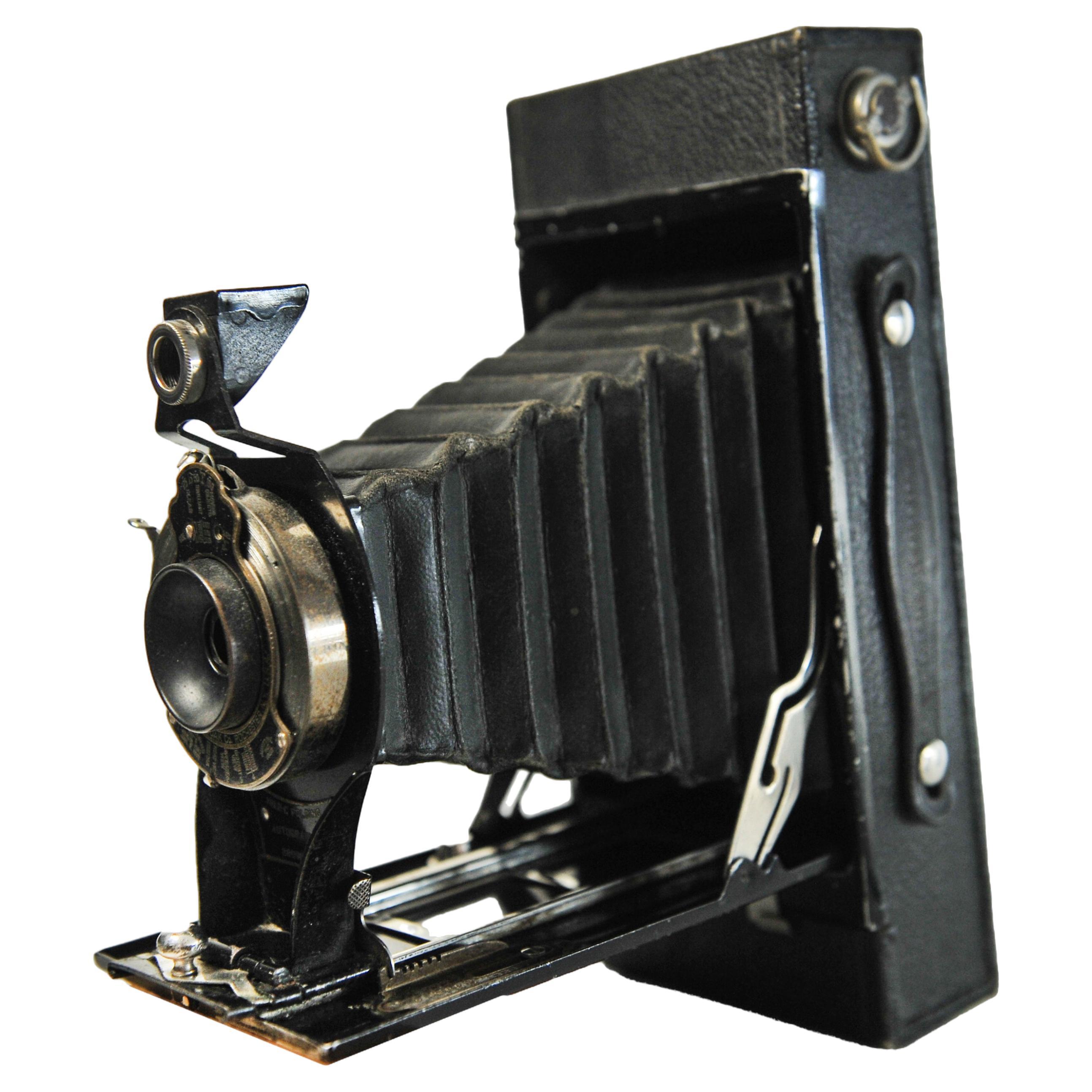 Eastman Kodak Co No. 2C Folding Autographic Brownie Folding Below Camera en vente