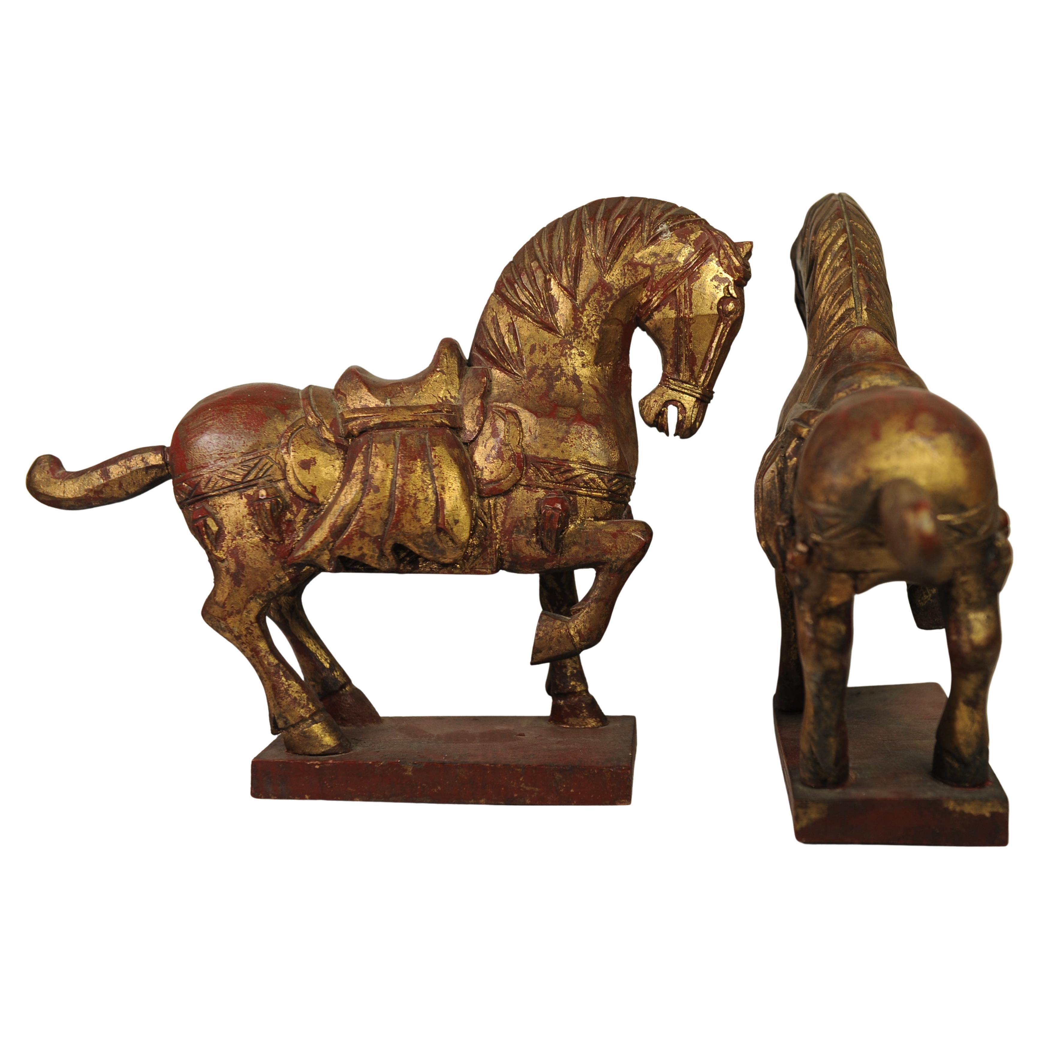 A Vibrant Pair of Tang Dynasty Style Hand Painted & Hand Carved Chinese Horses For Sale 1